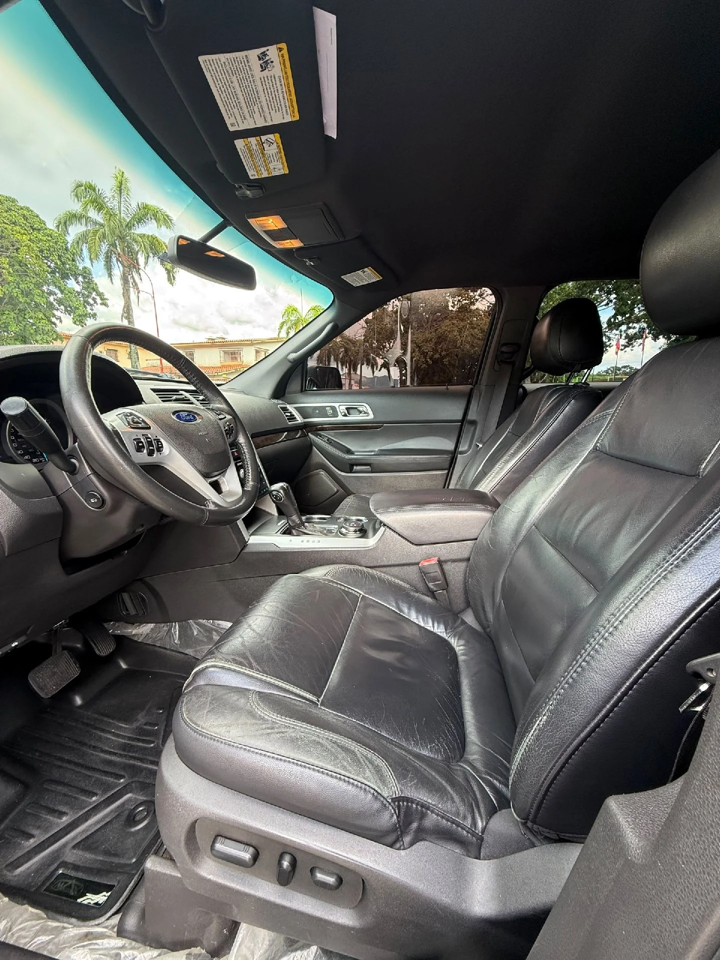 2012 Ford Explorer Limited — foto 6