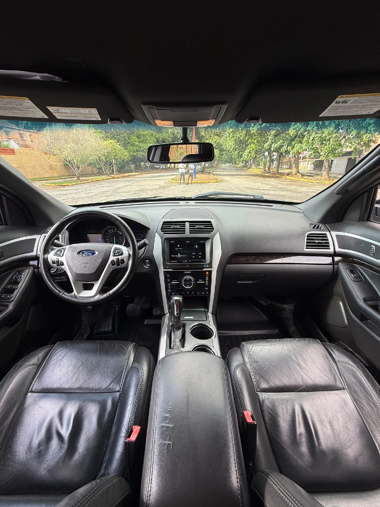 2012 Ford Explorer Limited — foto 9