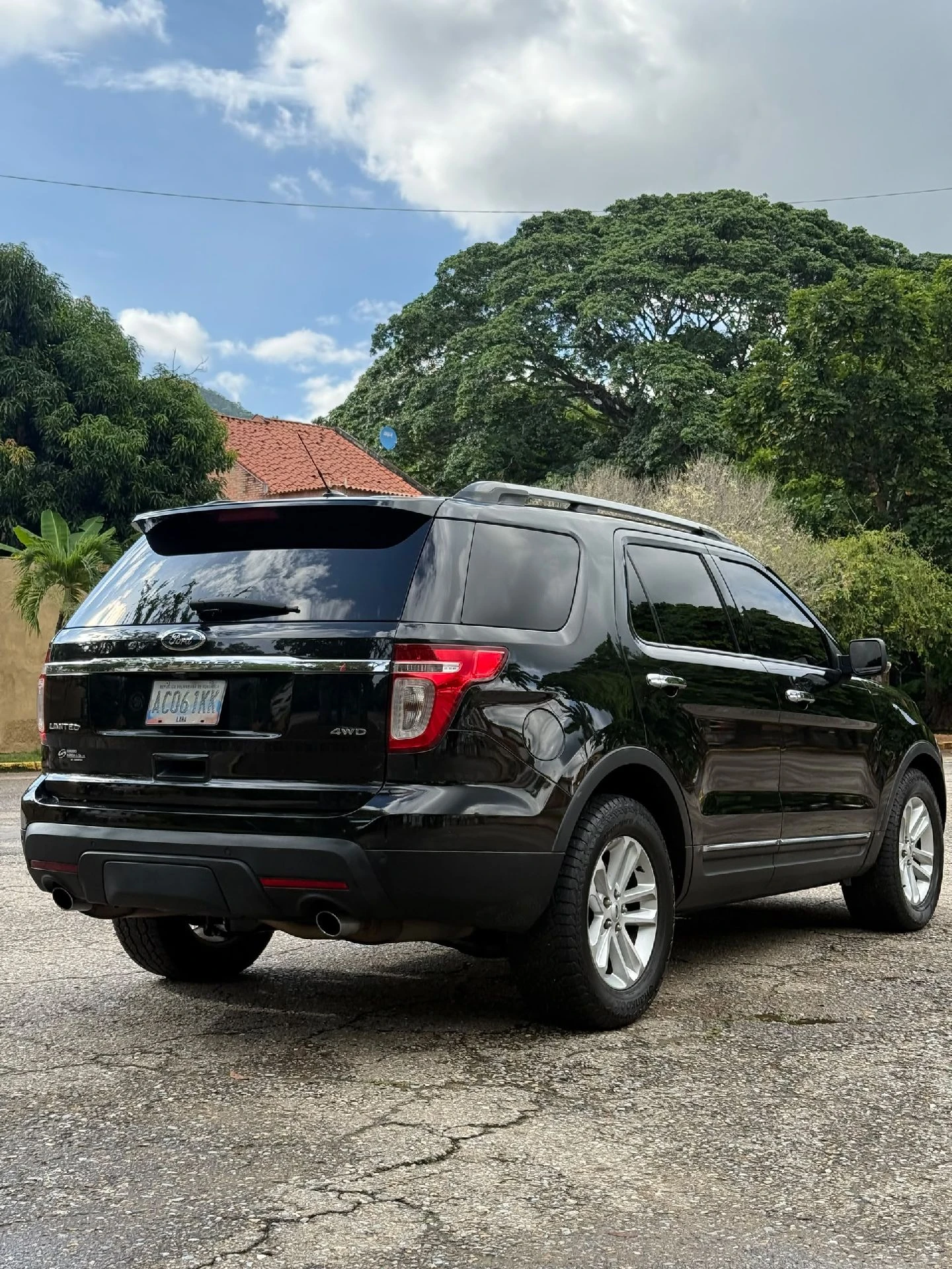 2012 Ford Explorer Limited — foto 15