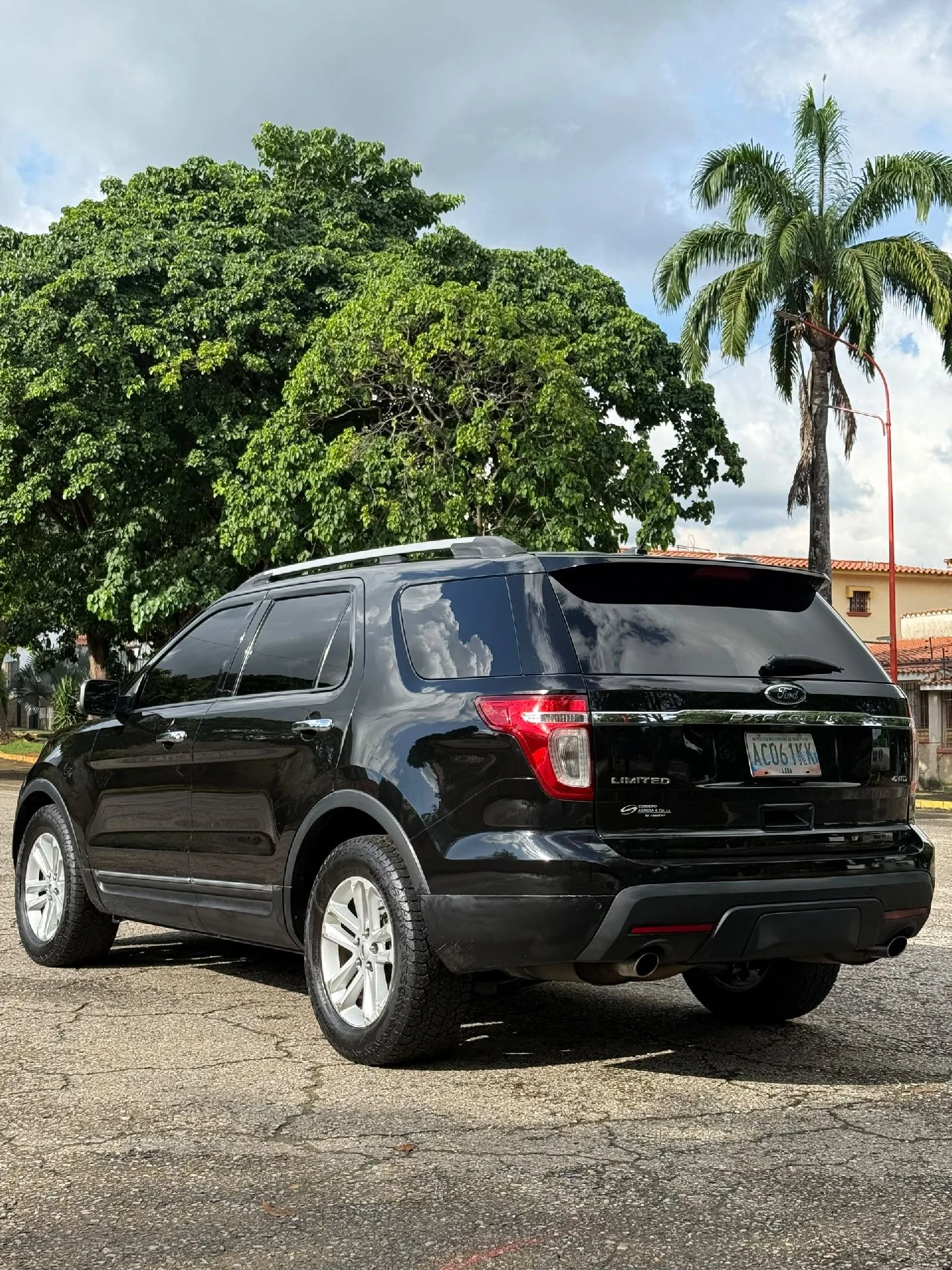 2012 Ford Explorer Limited — foto 14