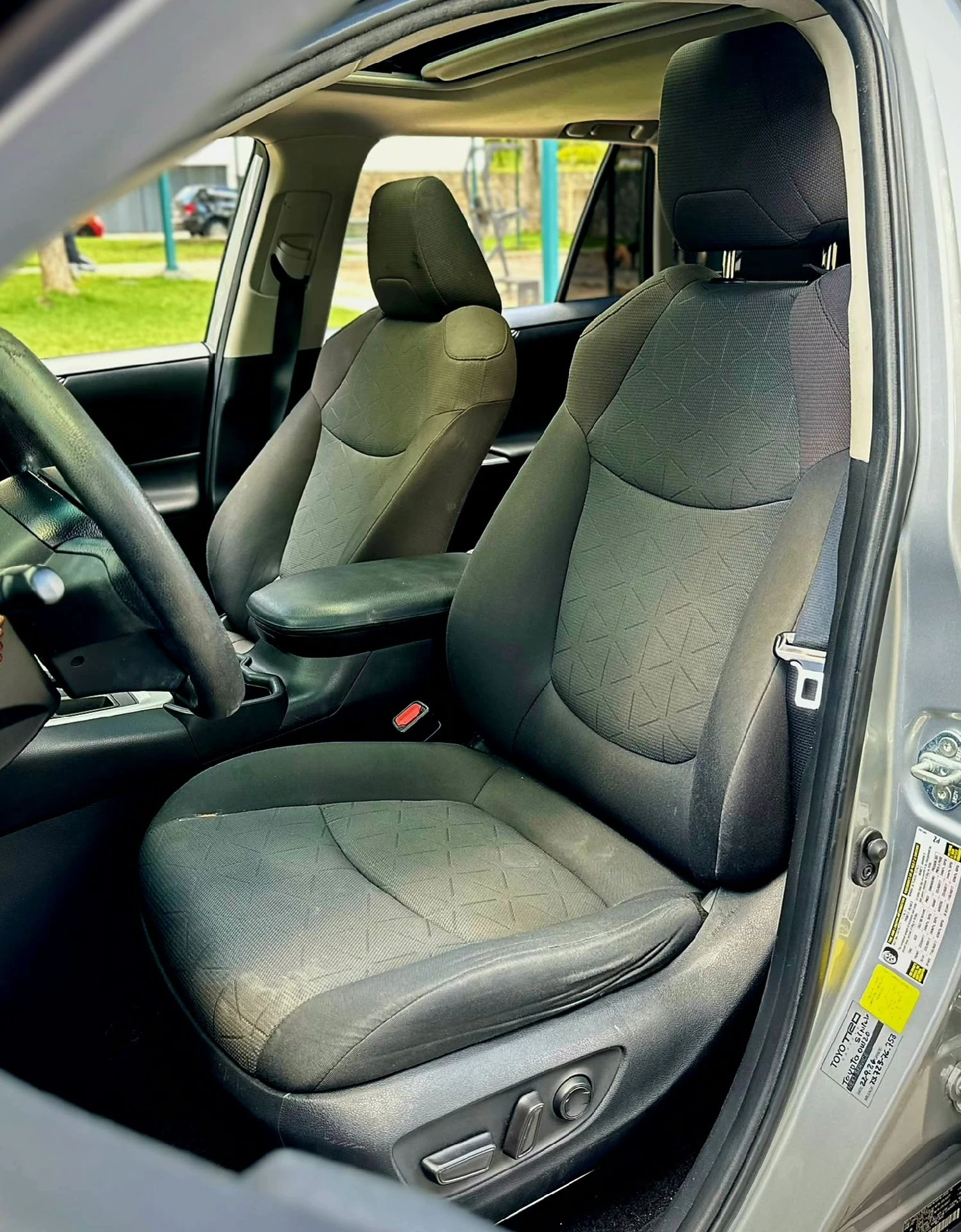 2019 Toyota RAV4 XLE — foto 5