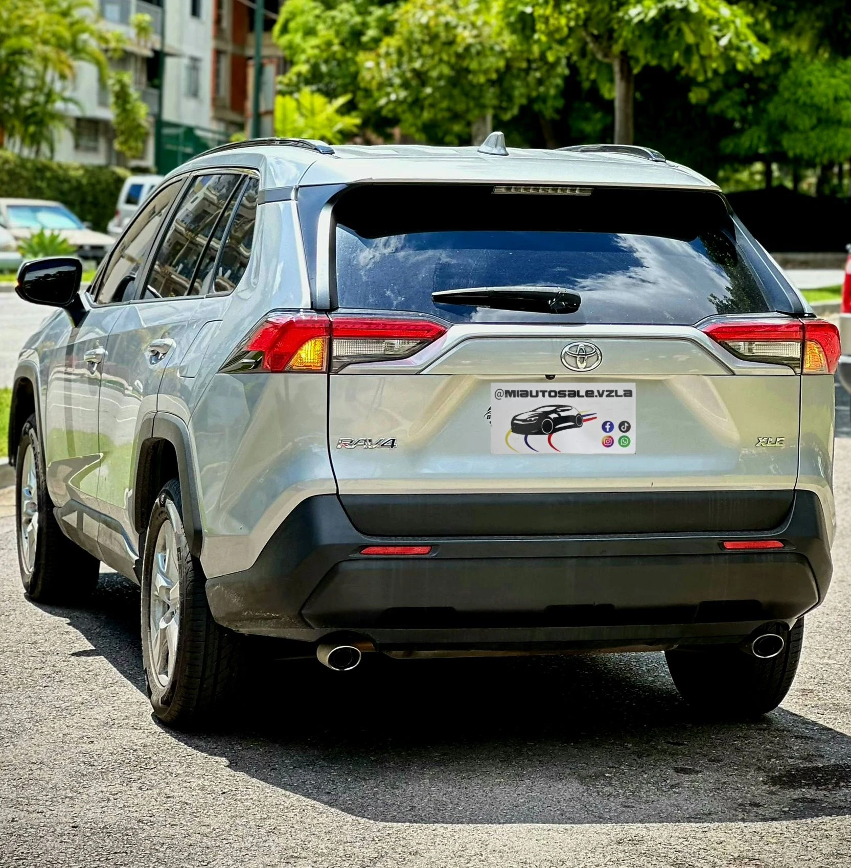 2019 Toyota RAV4 XLE — foto 3