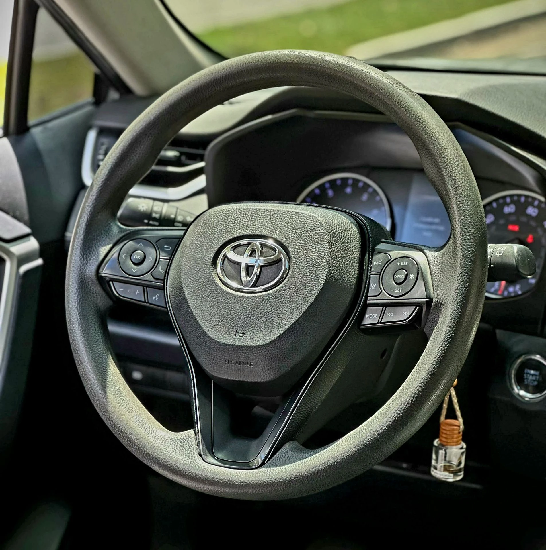 2019 Toyota RAV4 XLE — foto 7
