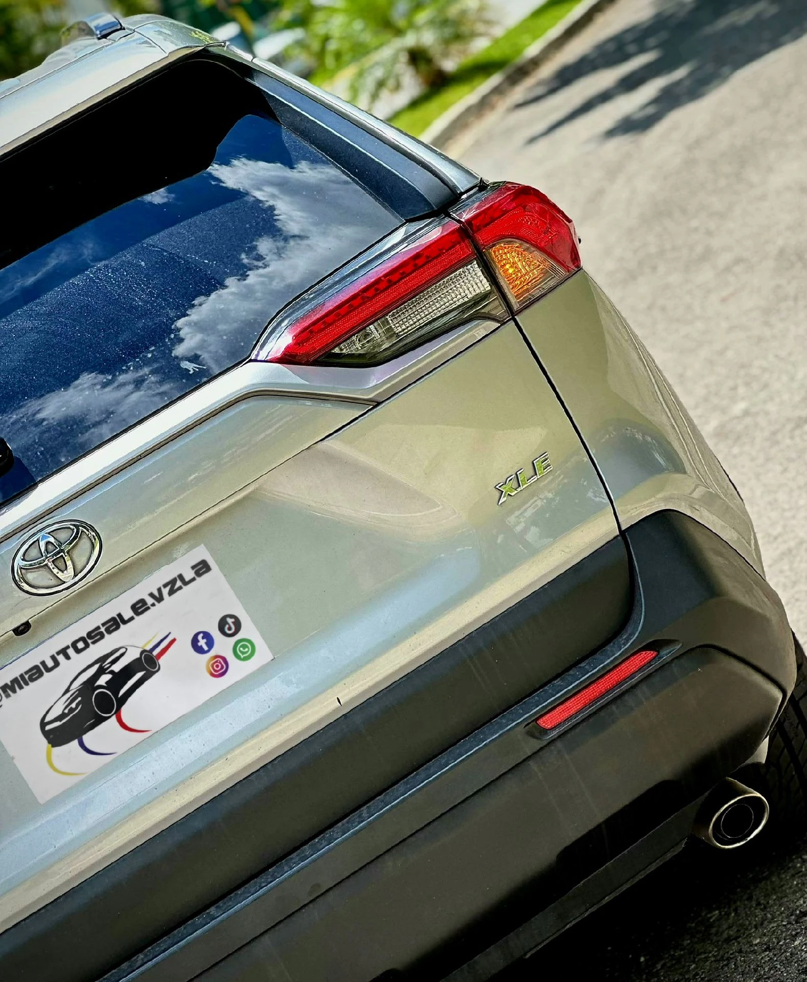 2019 Toyota RAV4 XLE — foto 13