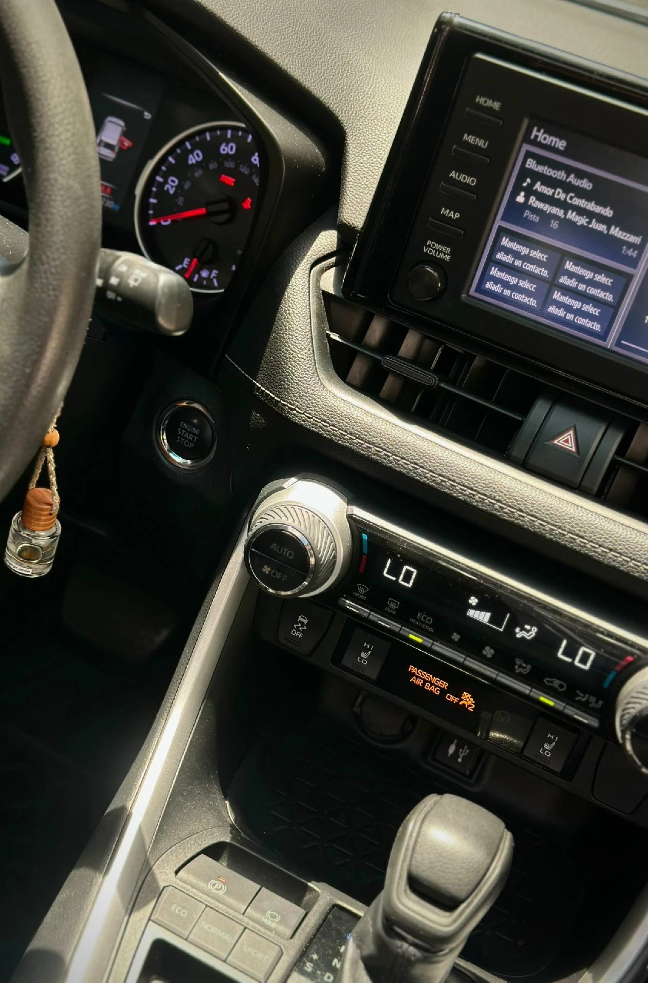 2019 Toyota RAV4 XLE — foto 18