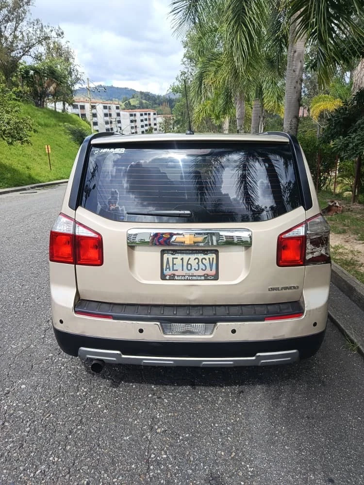 2013 Chevrolet Orlando Lt — foto 4