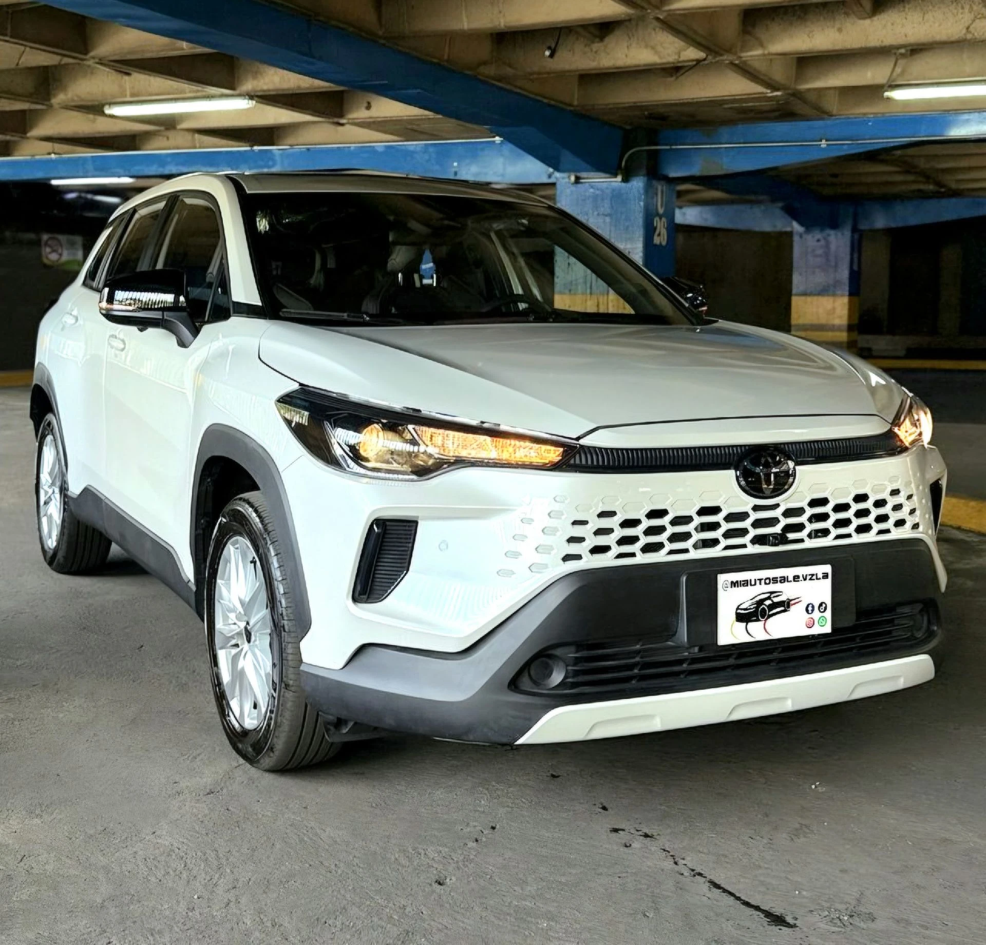 2026 Toyota Corolla Cross ELITE — photo 3