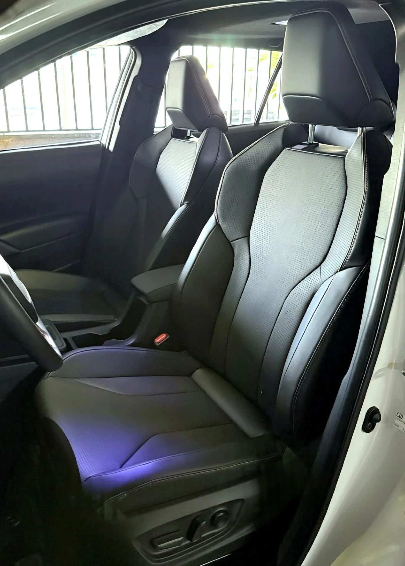 2026 Toyota Corolla Cross ELITE — photo 12