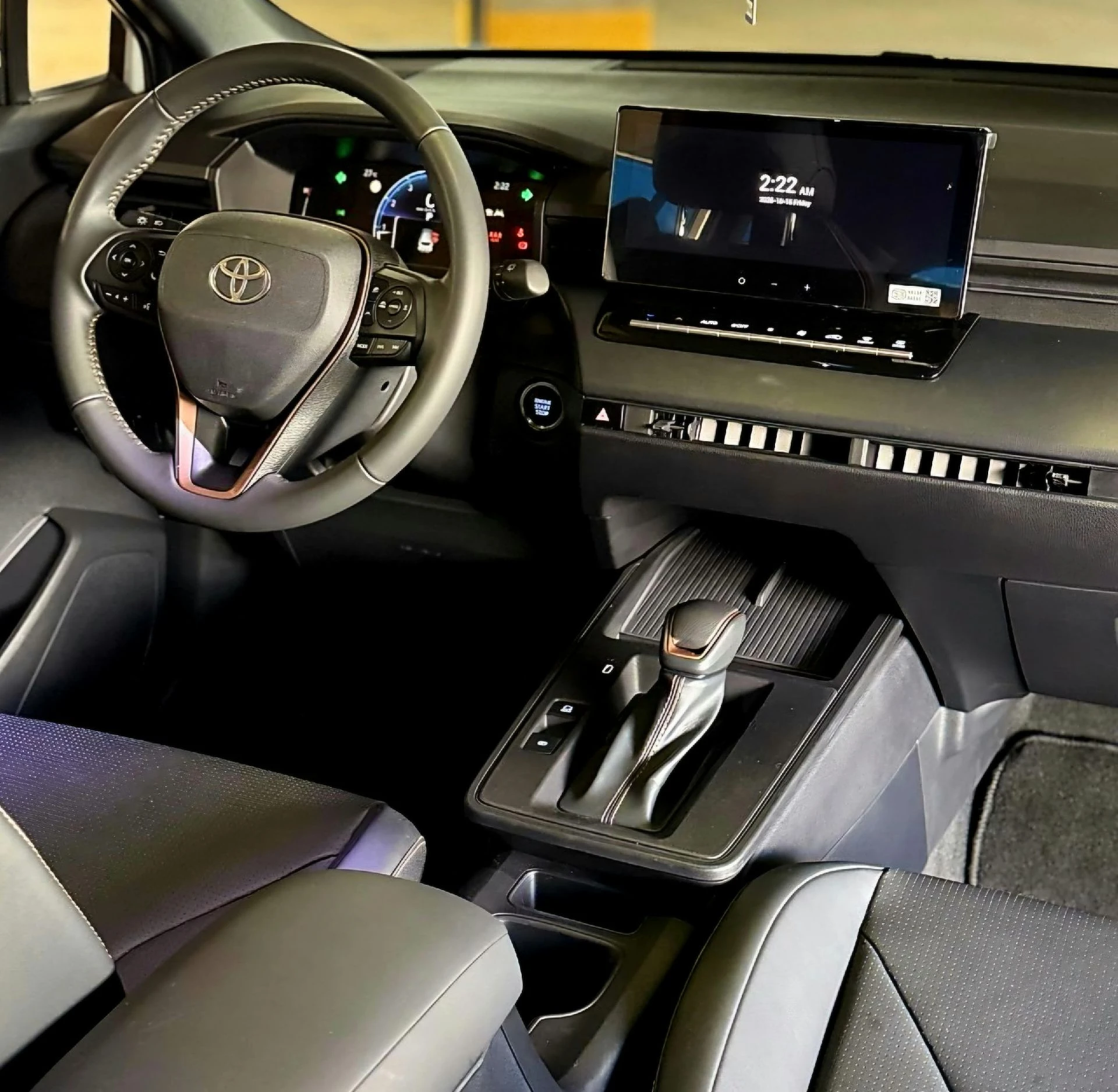 2026 Toyota Corolla Cross ELITE — photo 19
