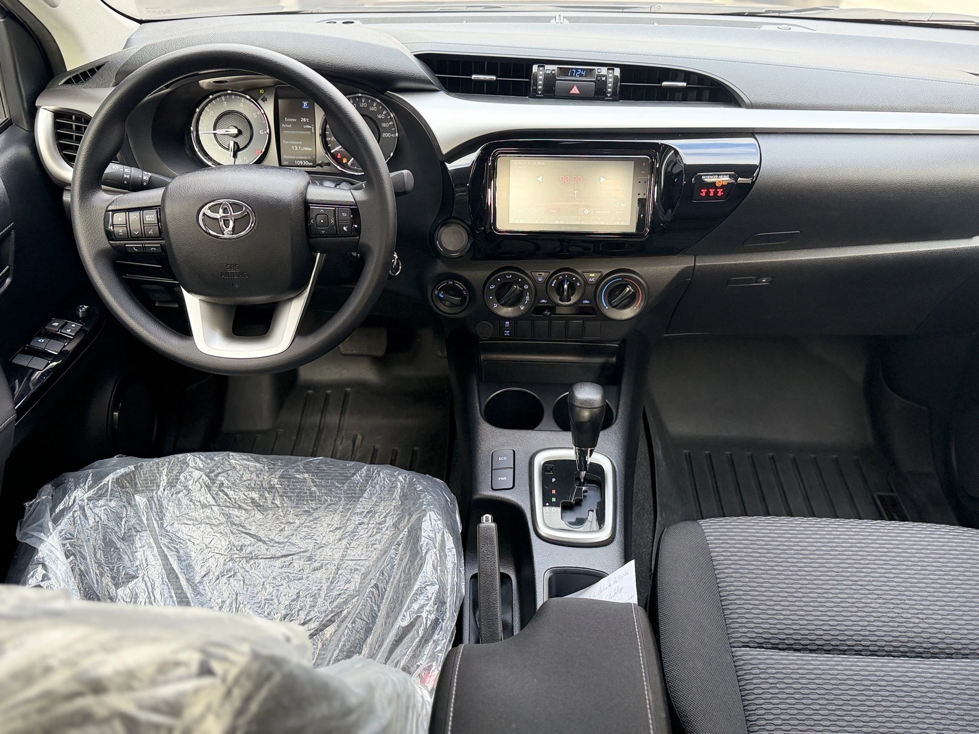 2026 Toyota Hilux 2.8 diésel — foto 2