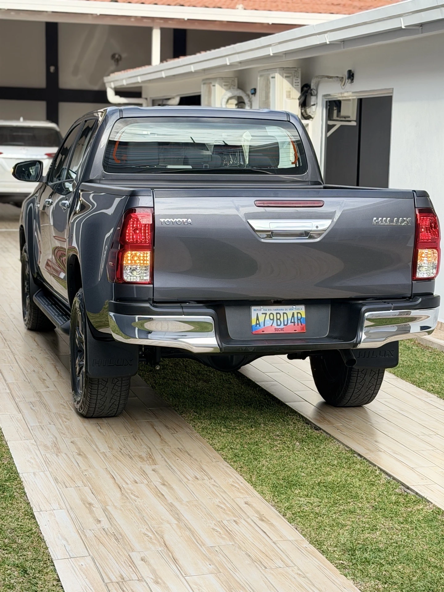 2026 Toyota Hilux 2.8 diésel — foto 10