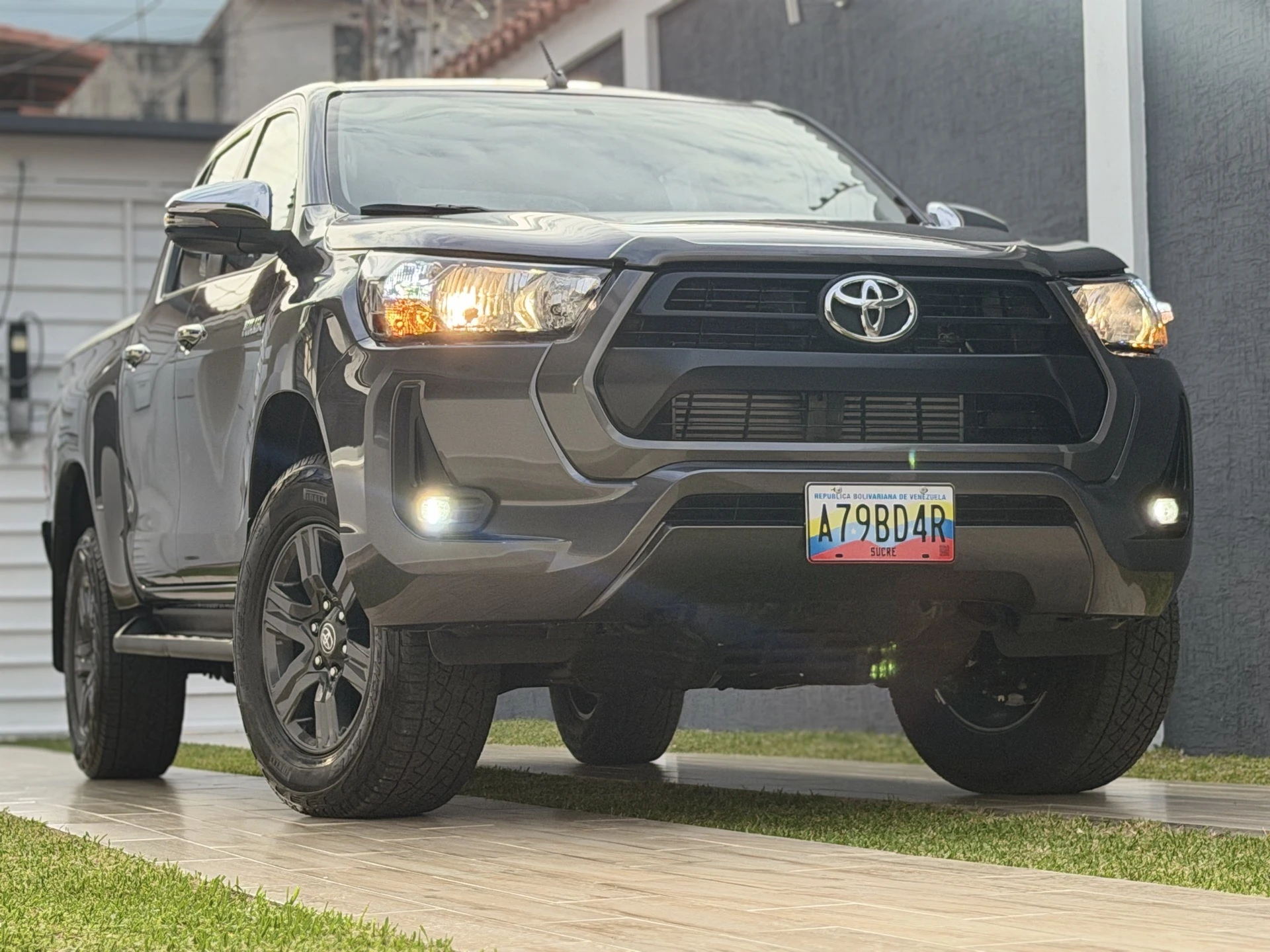 2026 Toyota Hilux 2.8 diésel — foto 12