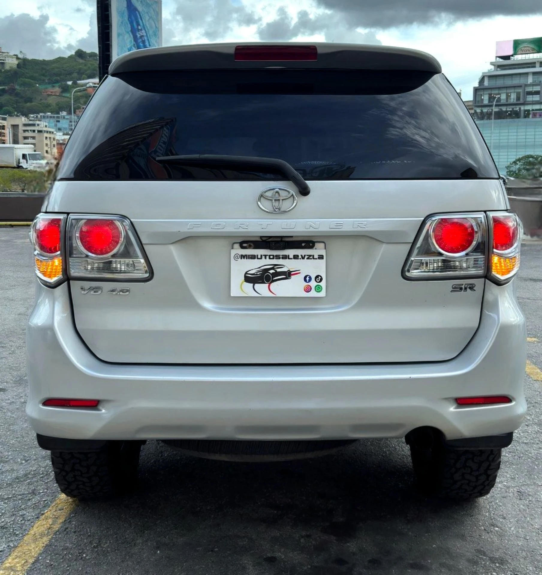2018 Toyota Fortuner SR — foto 5