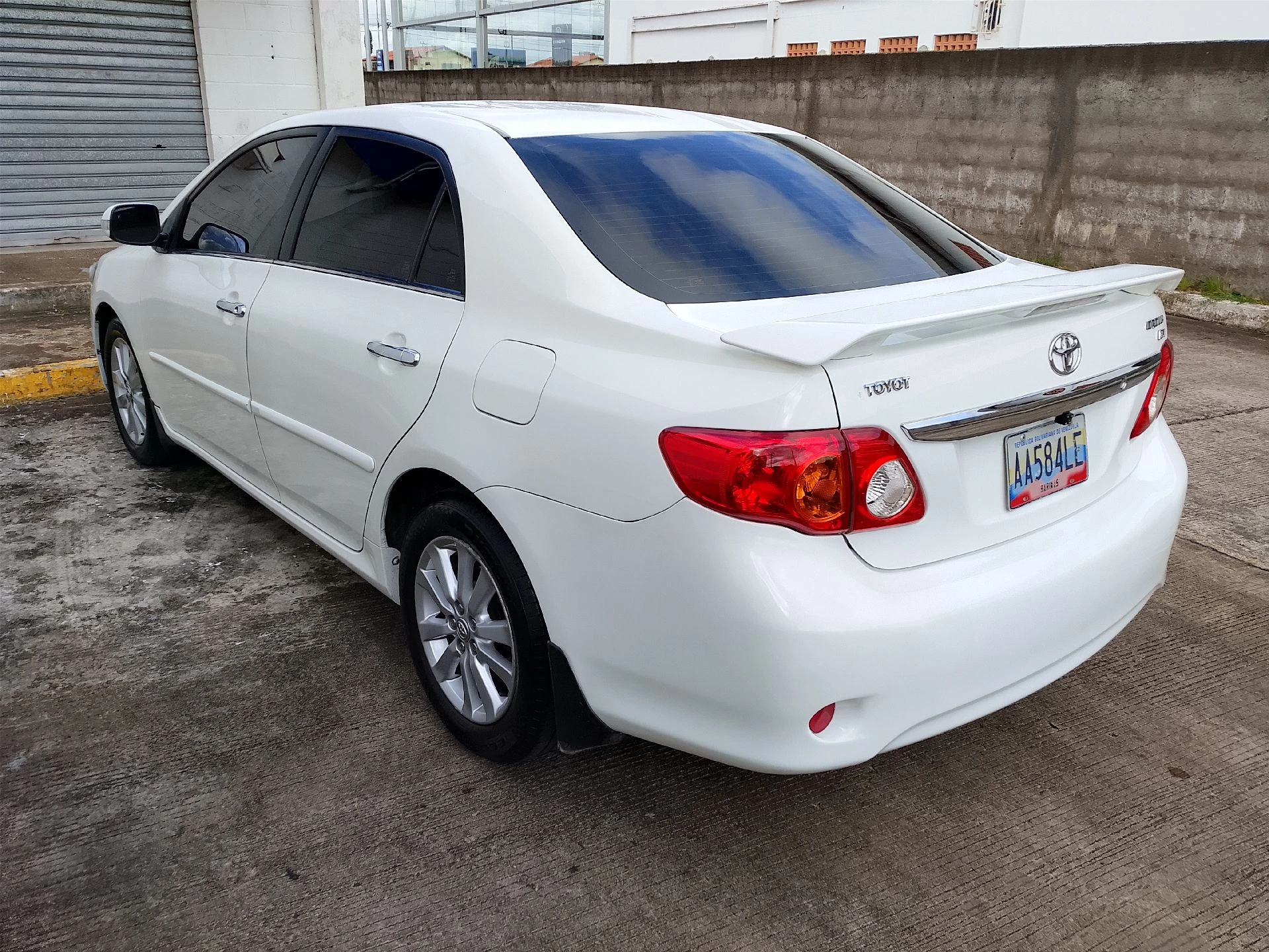 2010 Toyota Corolla Gli — foto 2