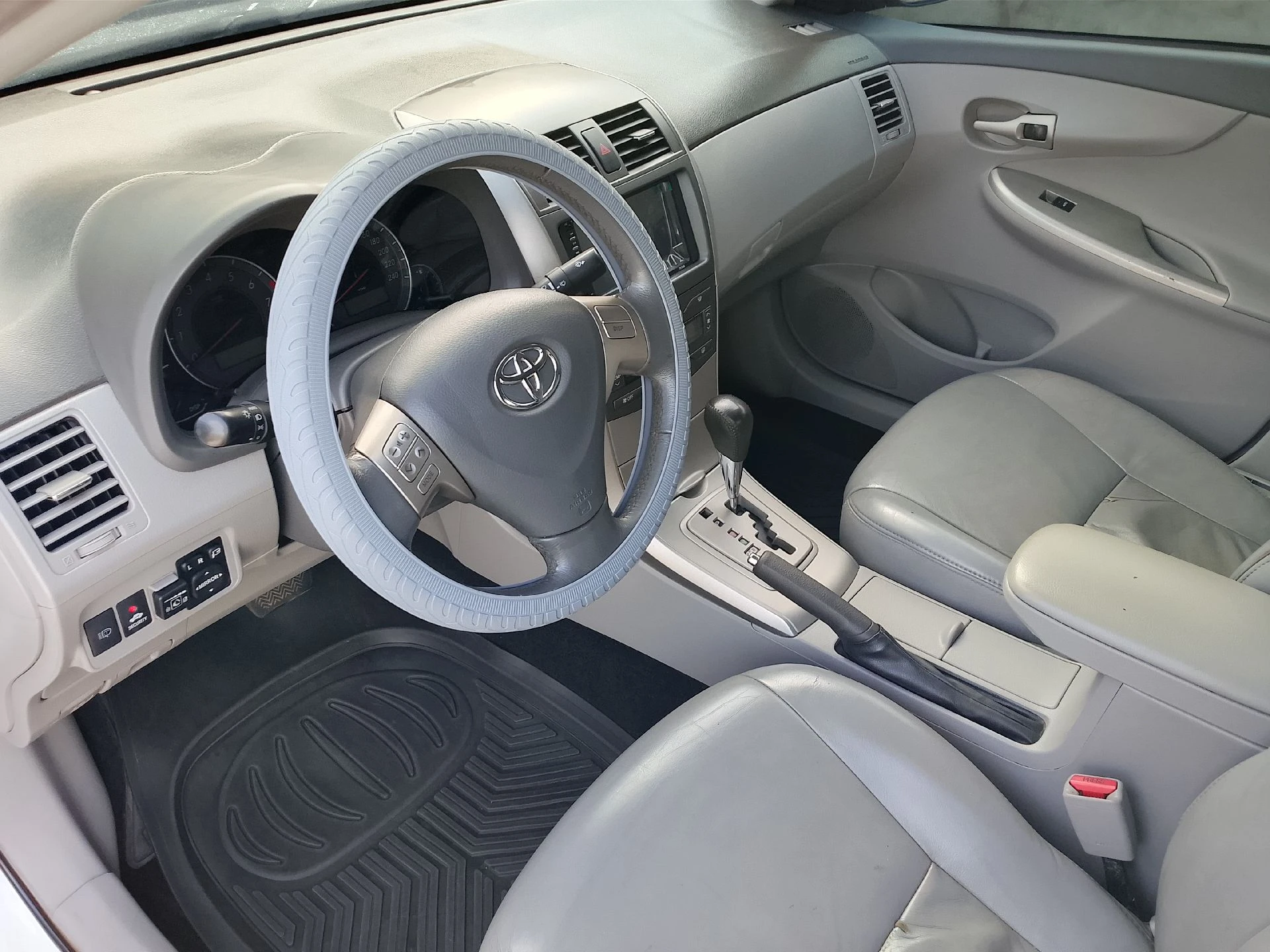 2010 Toyota Corolla Gli — foto 7