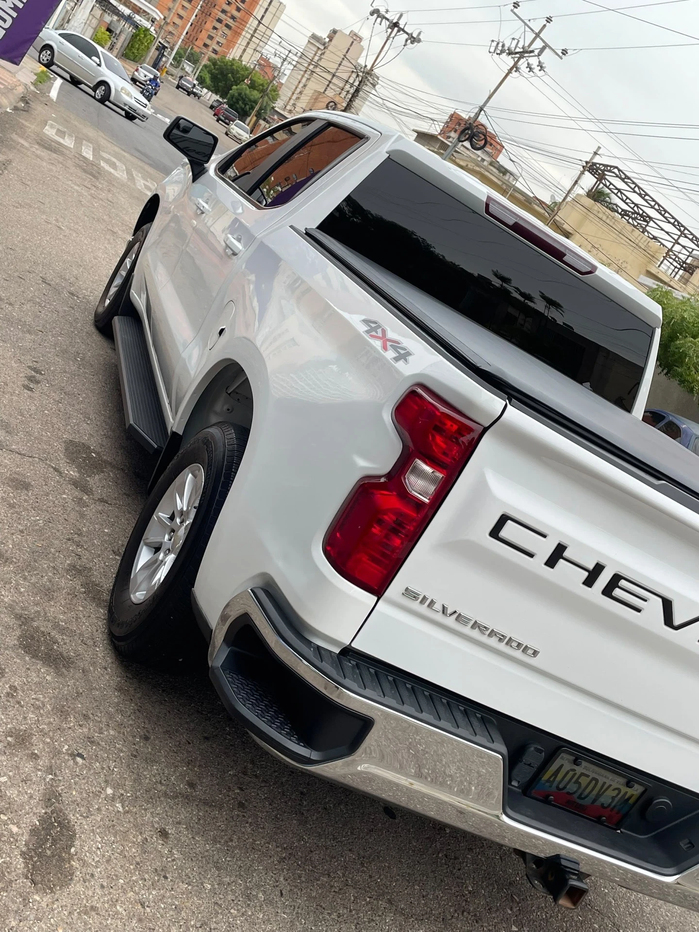 2022 Chevrolet Silverado Doble cabina 4*4 Motor 5.3 — foto 3