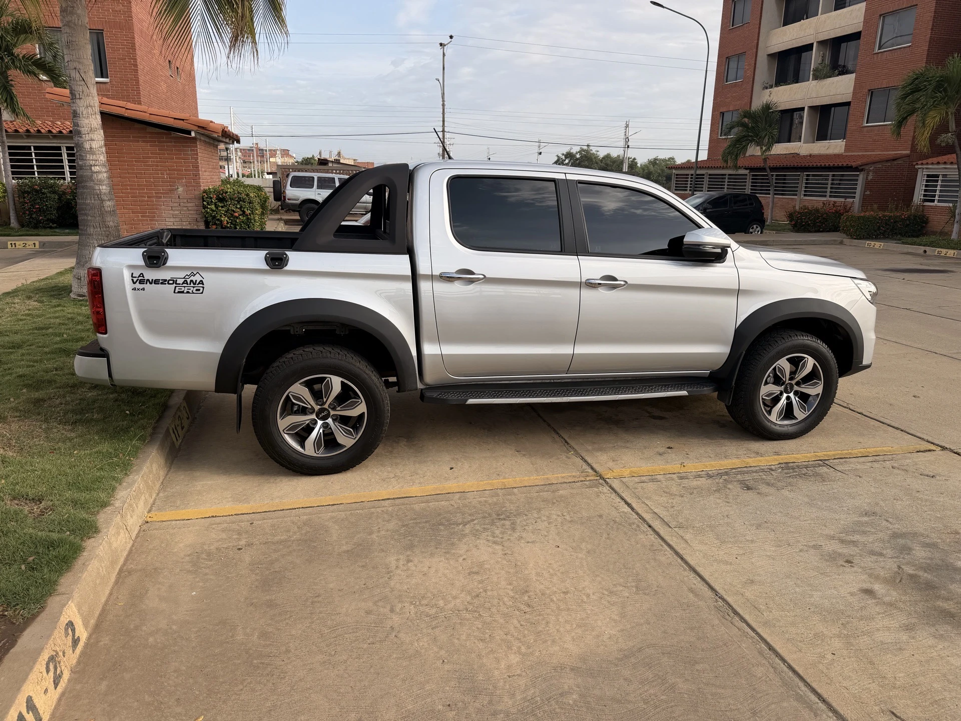 2026 JAC T8 PRO — foto 2