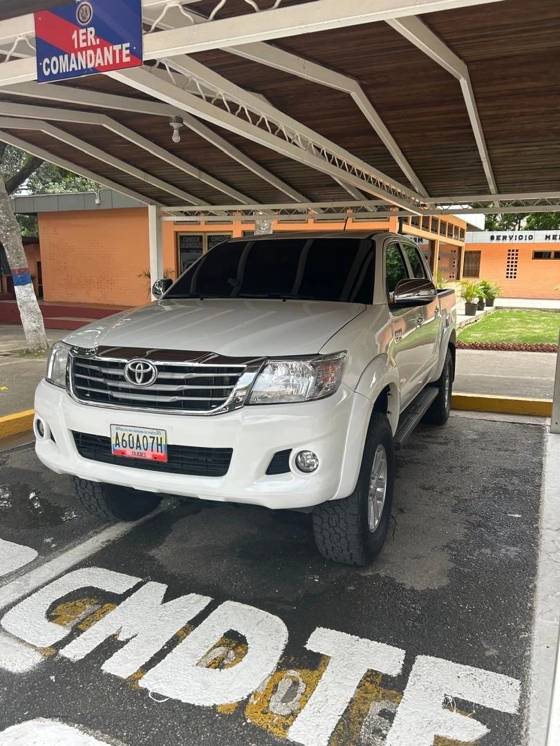 2017 Toyota Hilux — foto 3