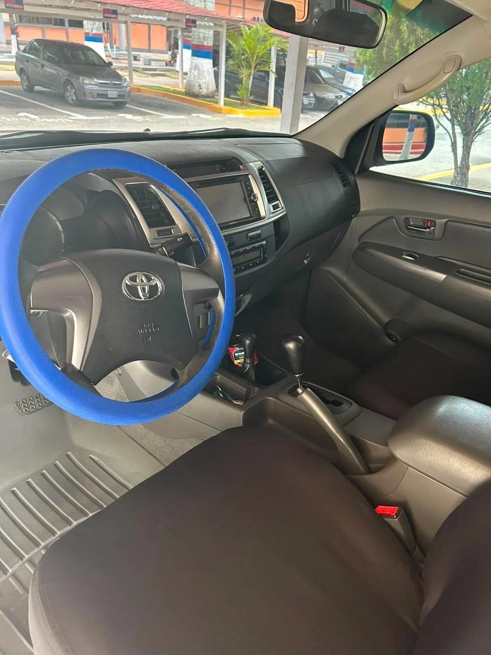 2017 Toyota Hilux — foto 7