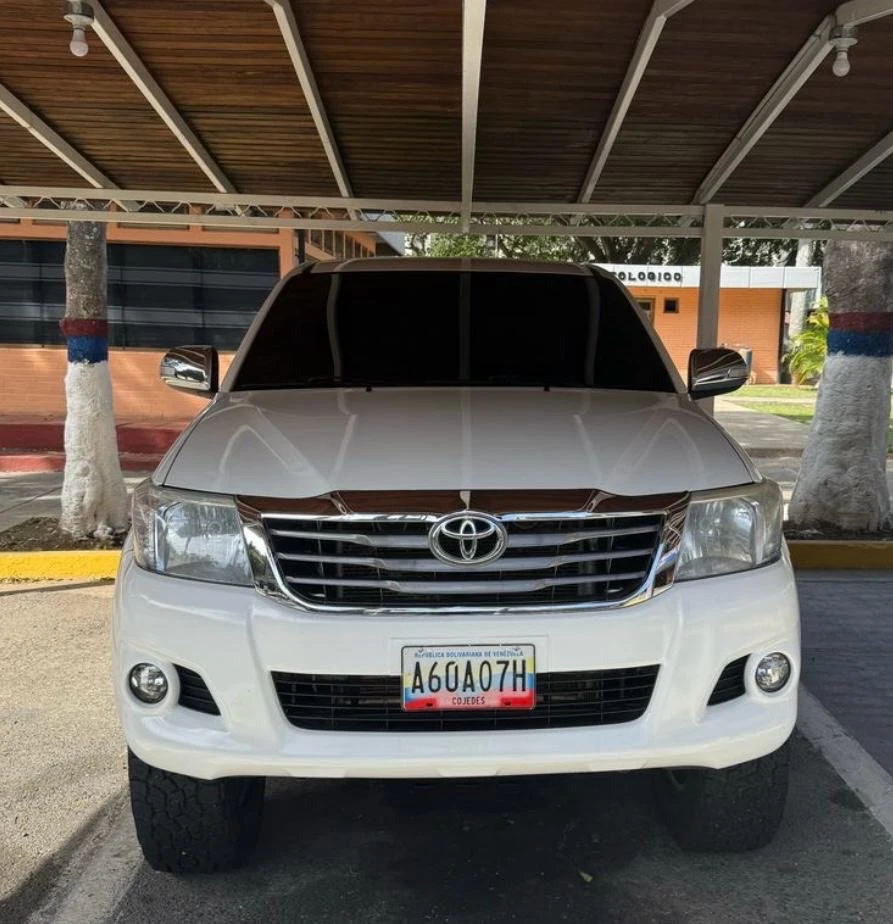 2017 Toyota Hilux — foto 4