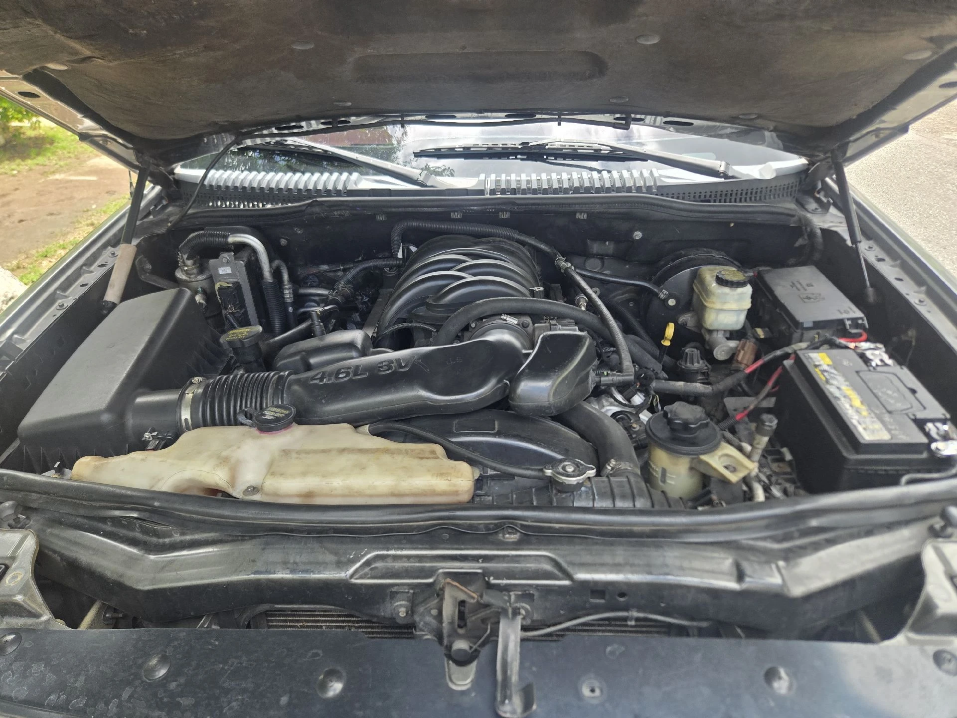 2010 Ford Explorer Eddi bauer — foto 10