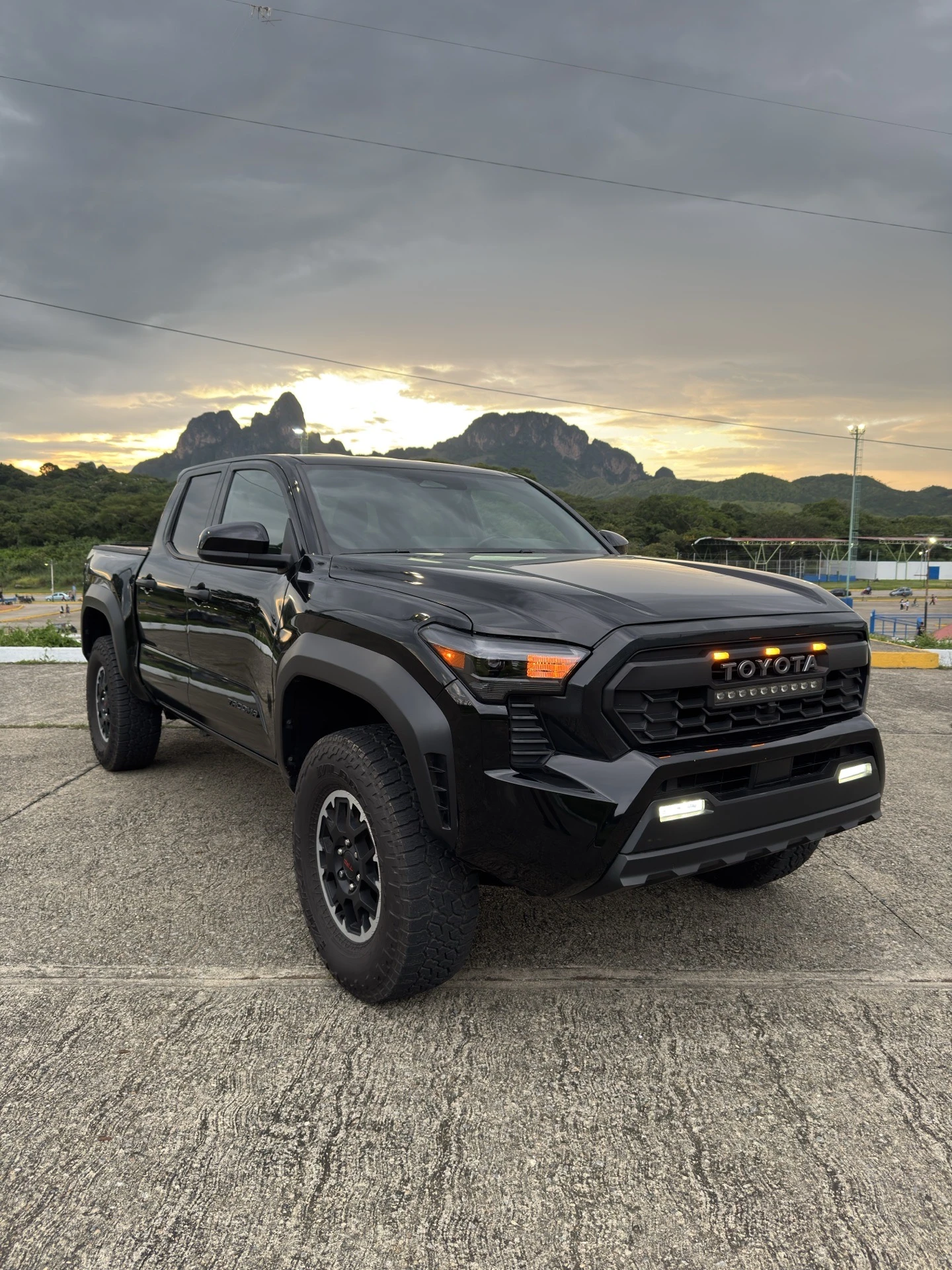 2025 Toyota Tacoma TRD OFF ROAD 4x4 — foto 6