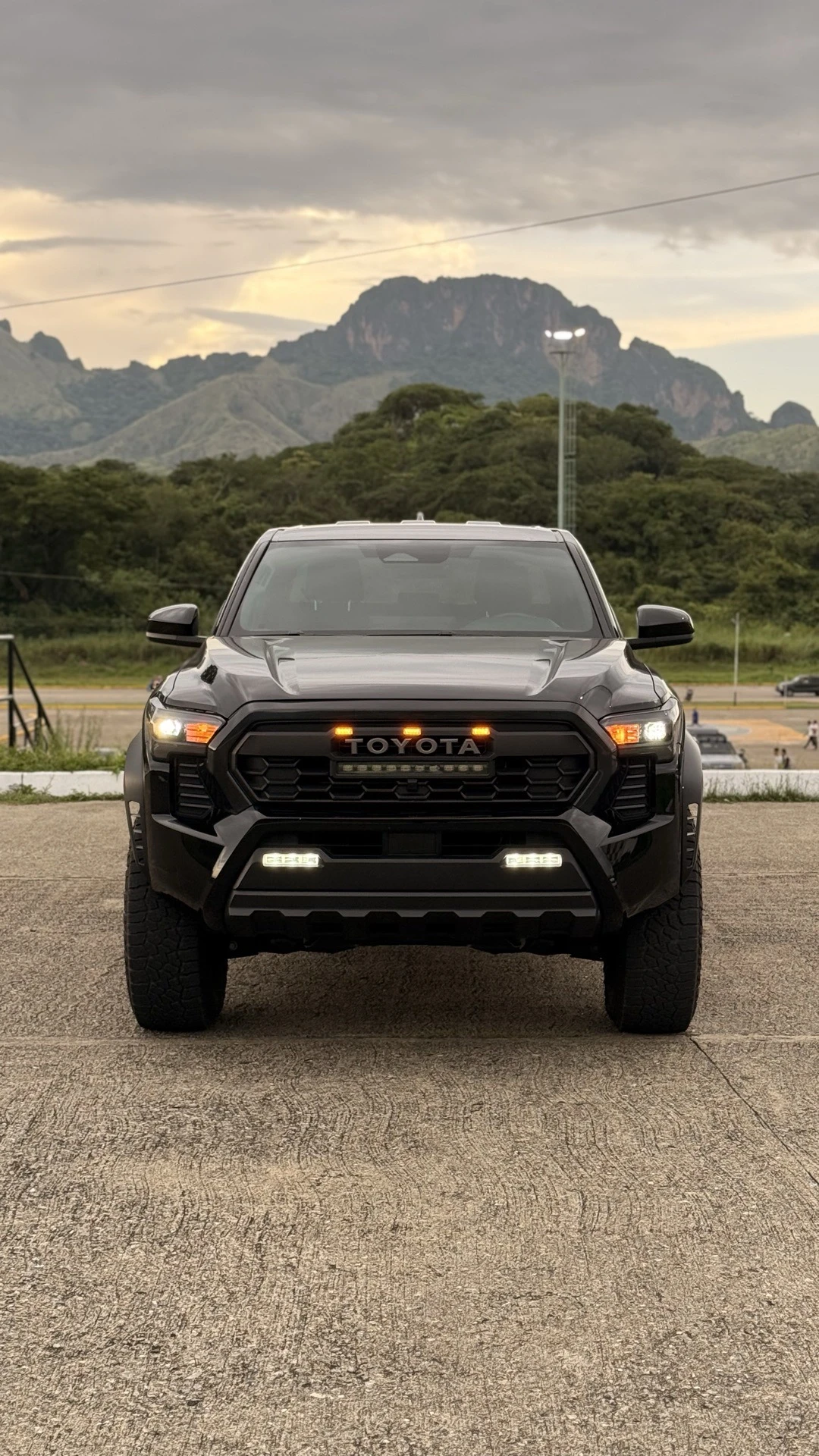 2025 Toyota Tacoma TRD OFF ROAD 4x4 — foto 7