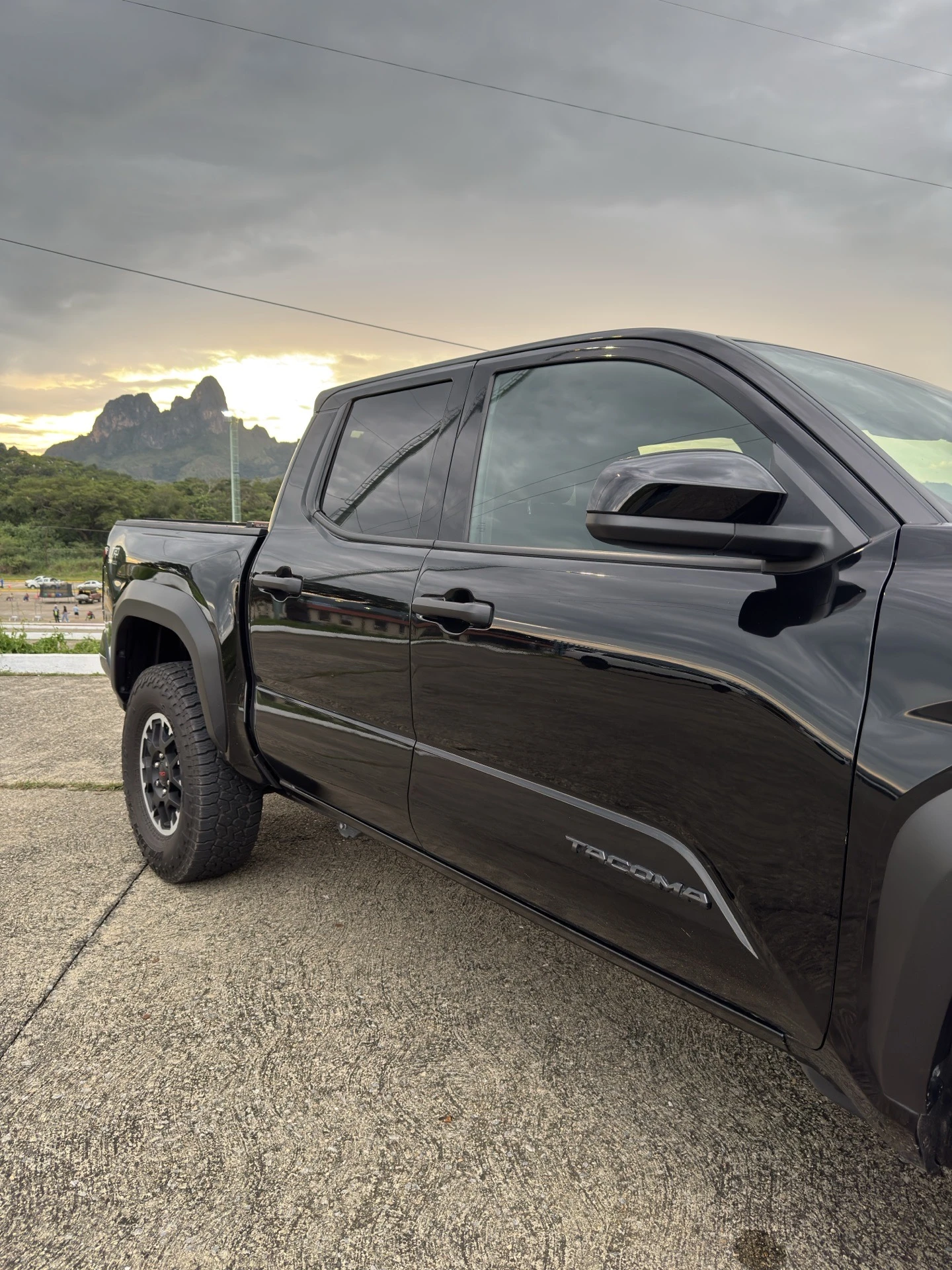 2025 Toyota Tacoma TRD OFF ROAD 4x4 — foto 12