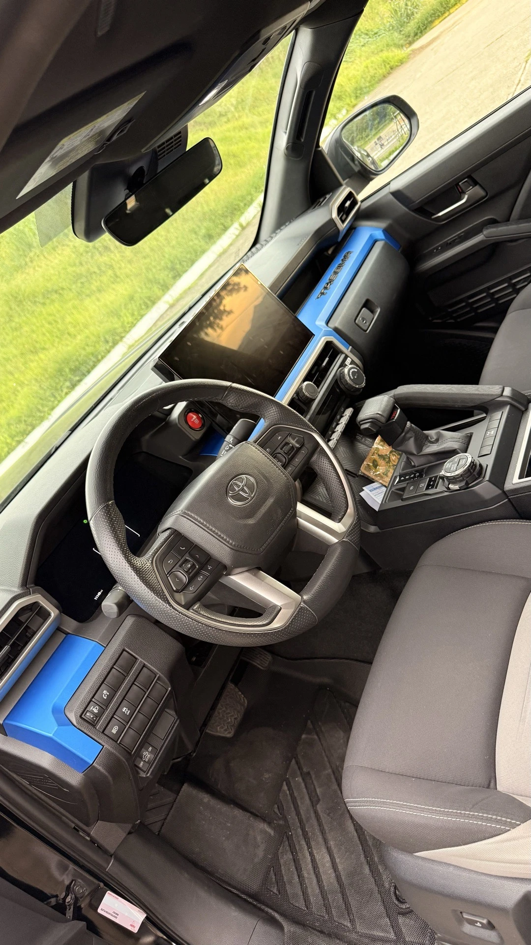 2025 Toyota Tacoma TRD OFF ROAD 4x4 — foto 16