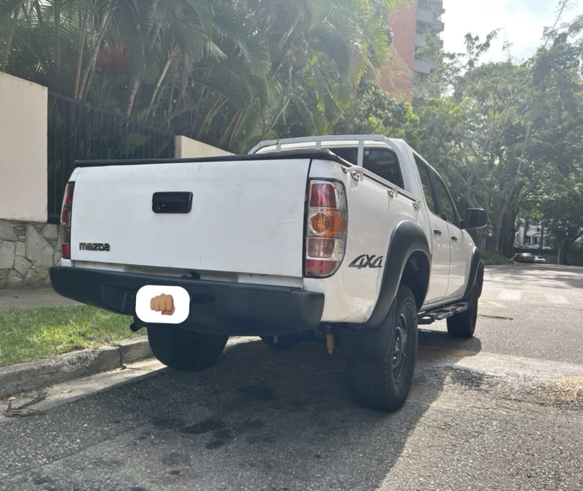 2013 Mazda BT-50 Sport — foto 2