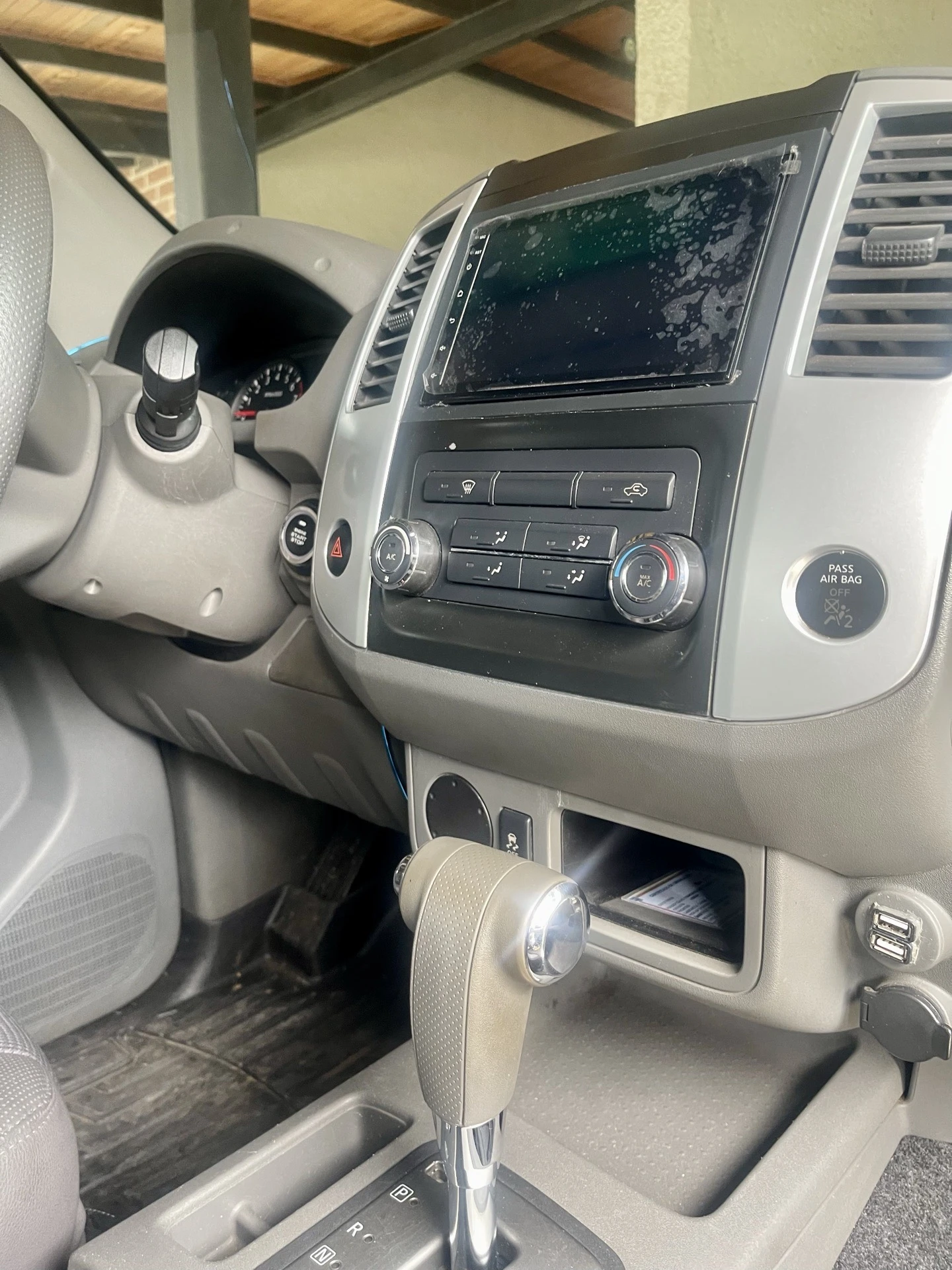2014 Nissan Frontier S — foto 12