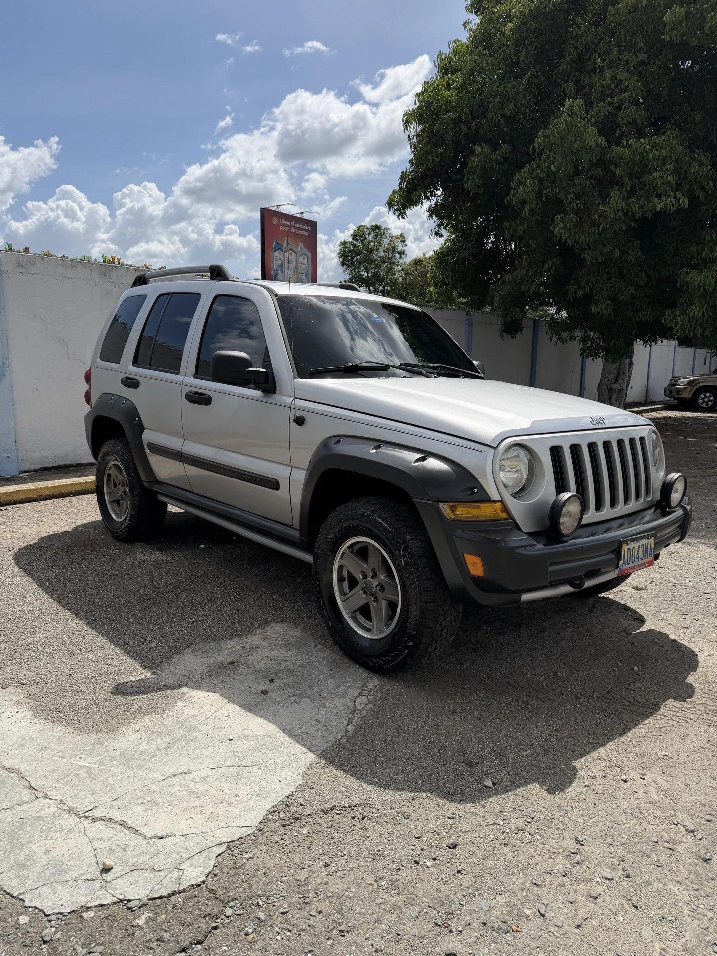 2006 Jeep Liberty Renegade 4x2 aut — foto 2