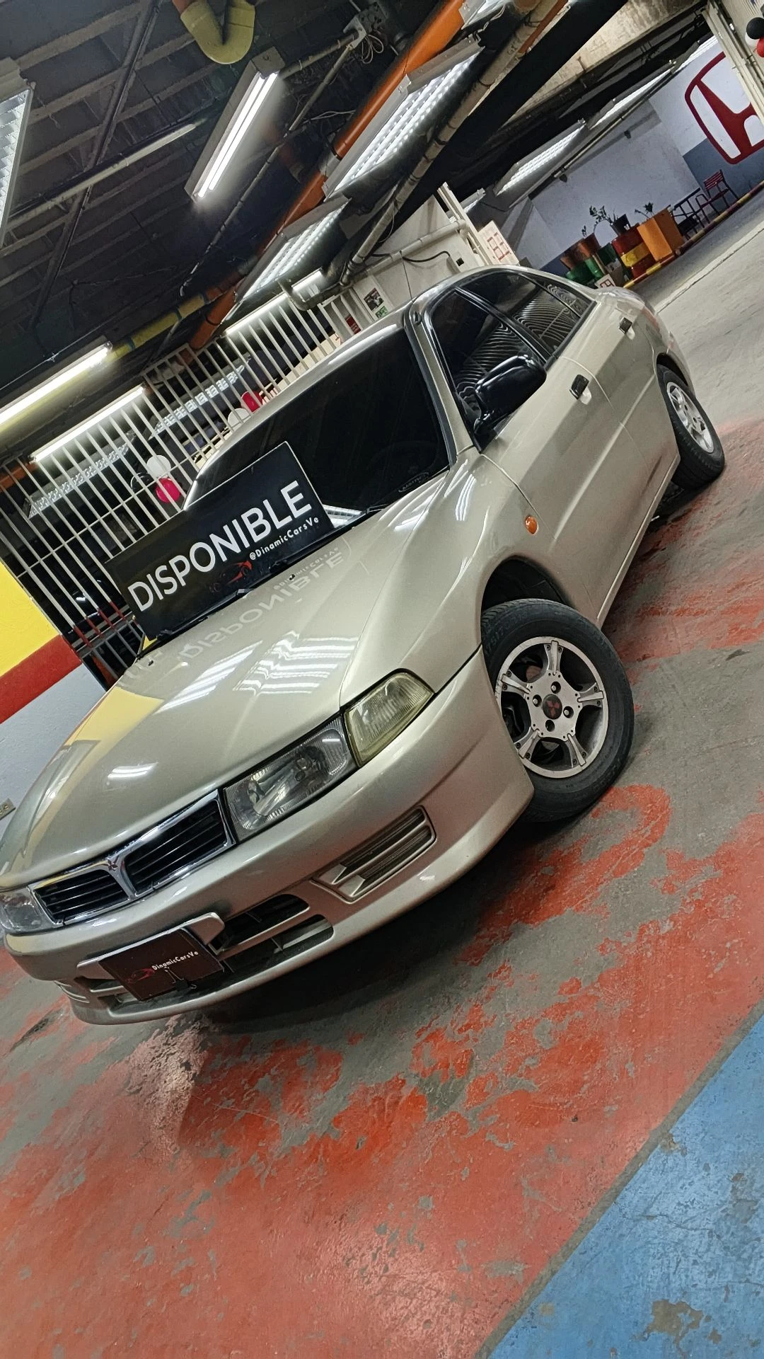 2009 Mitsubishi Lancer Signo — photo 3