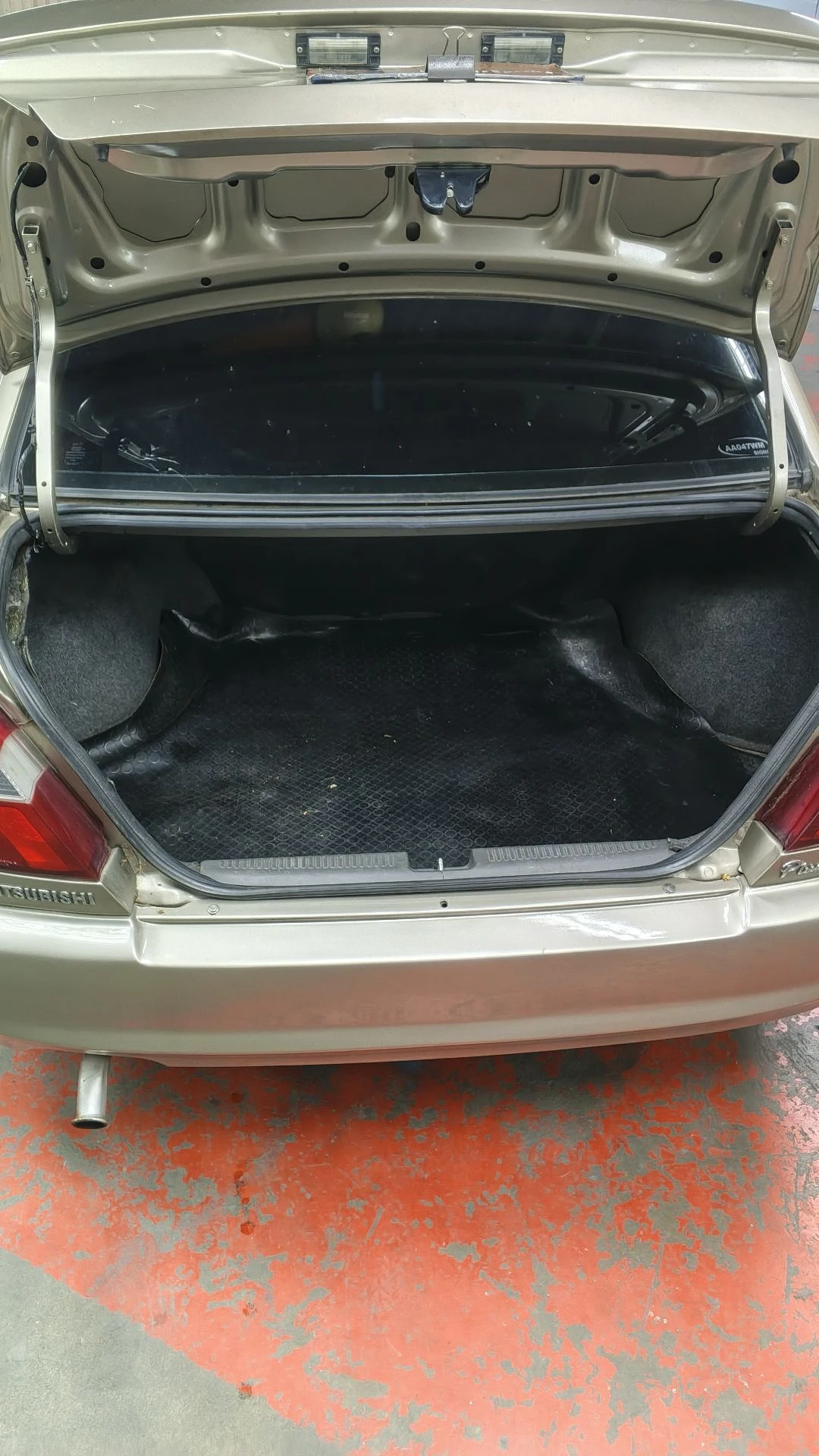 2009 Mitsubishi Lancer Signo — photo 9