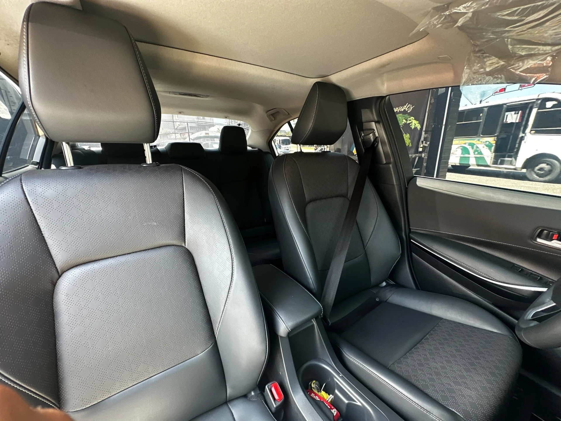 2025 Toyota Corolla HEV — foto 3