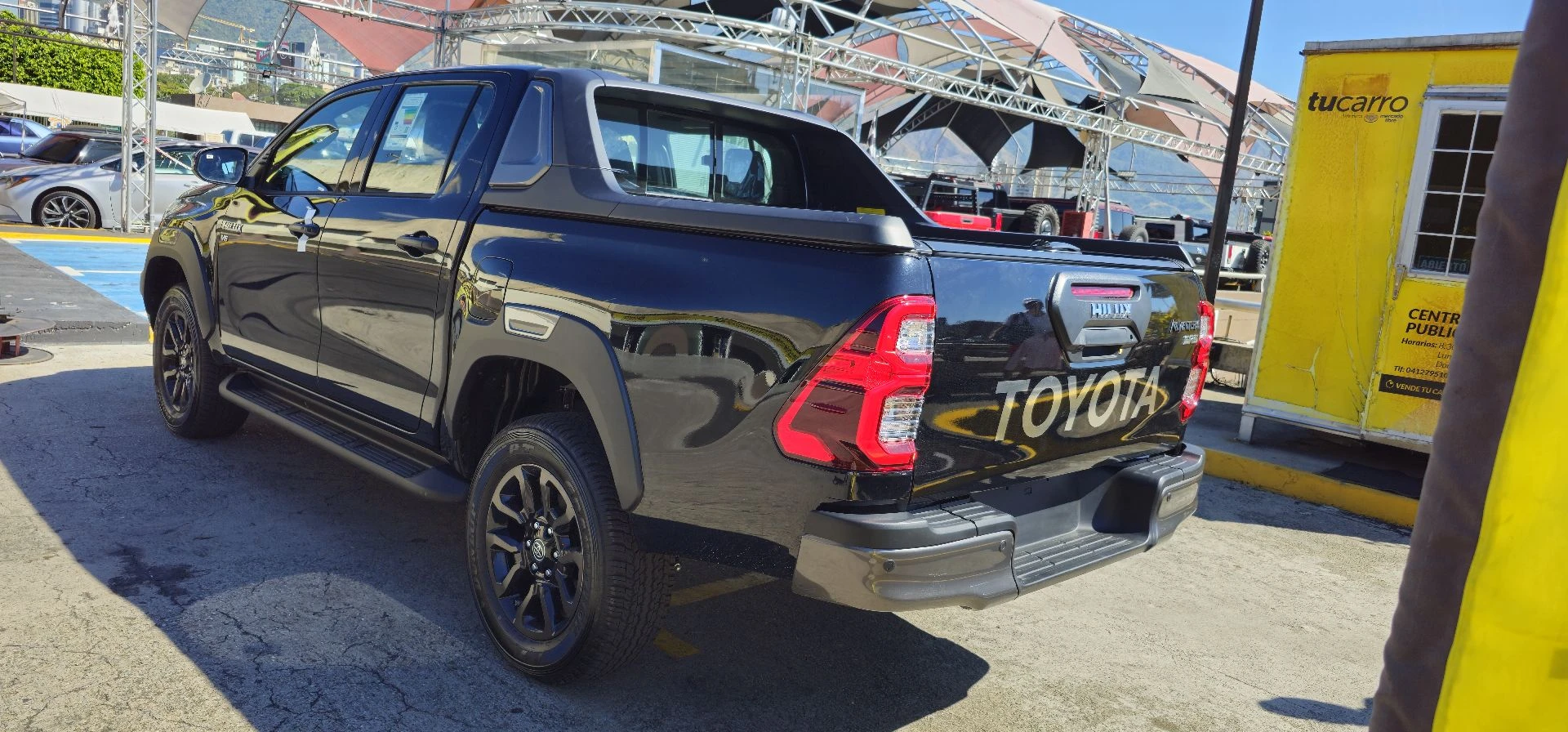 2023 Toyota Hilux ADVENTURE — foto 5