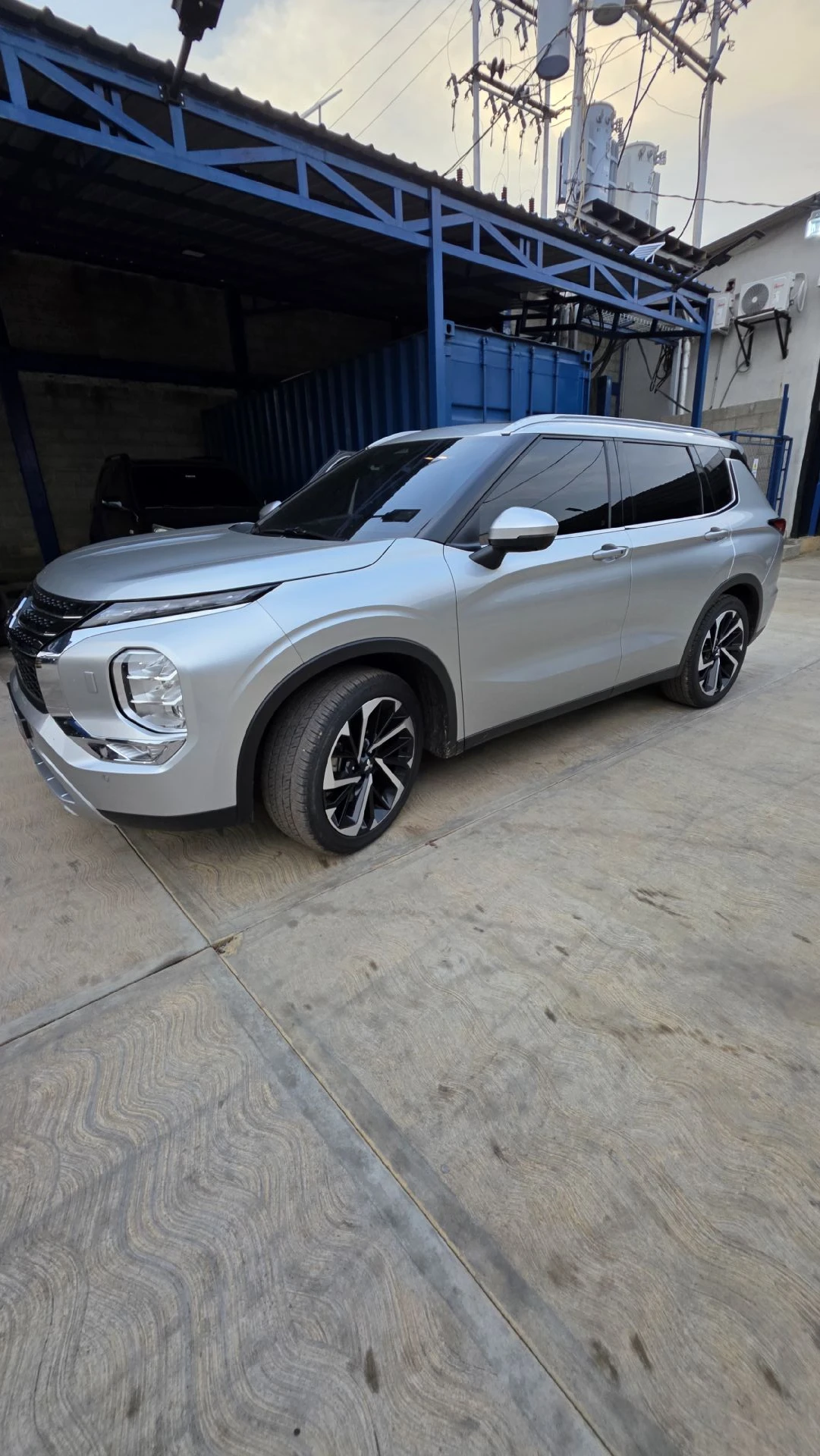 2025 Mitsubishi Outlander High-Line (4WD) GLS — foto 3