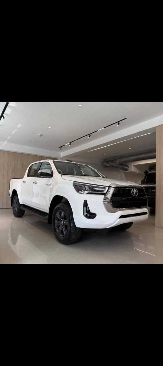 2027 Toyota Hilux — foto 5
