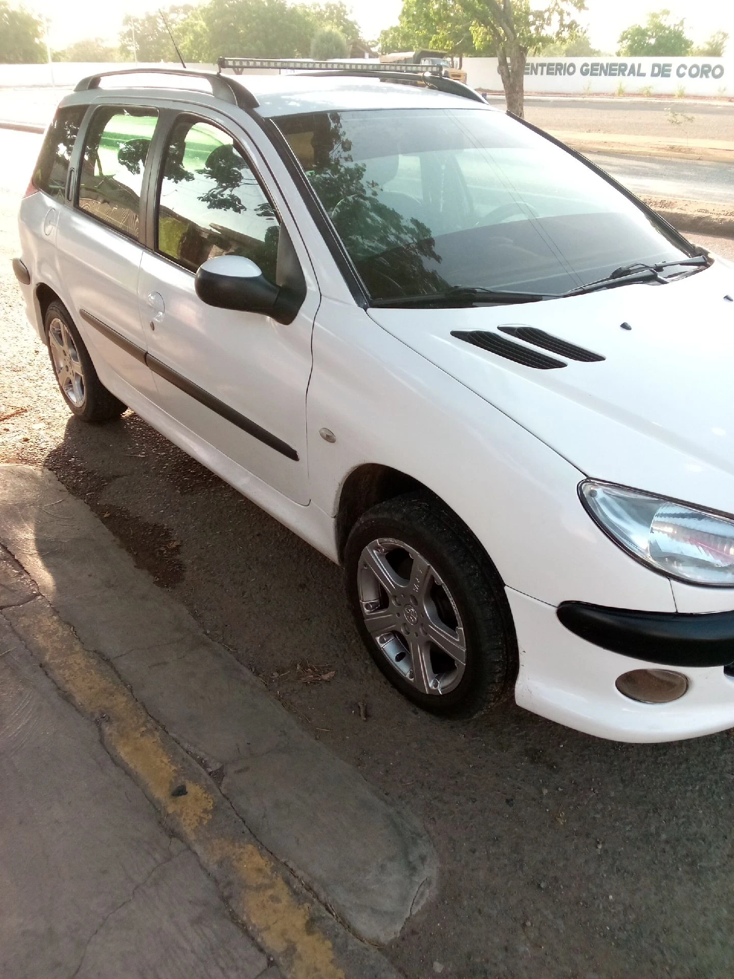 2008 Peugeot 206 SW Premium — foto 2