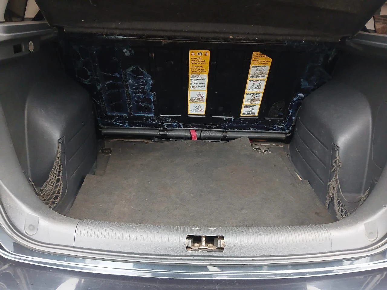 2012 Volkswagen Spacefox Wagon — foto 5