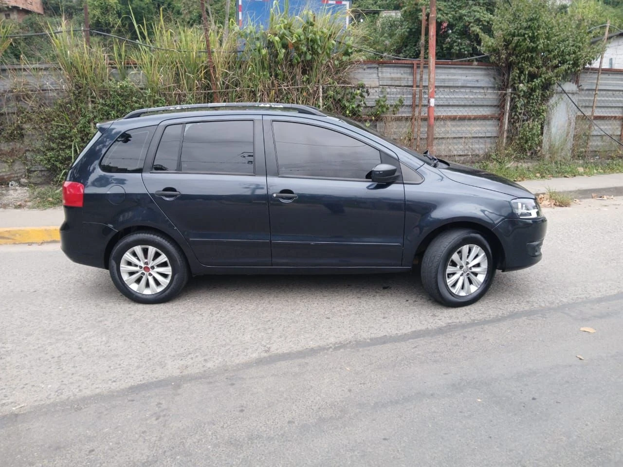 2012 Volkswagen Spacefox Wagon — foto 3