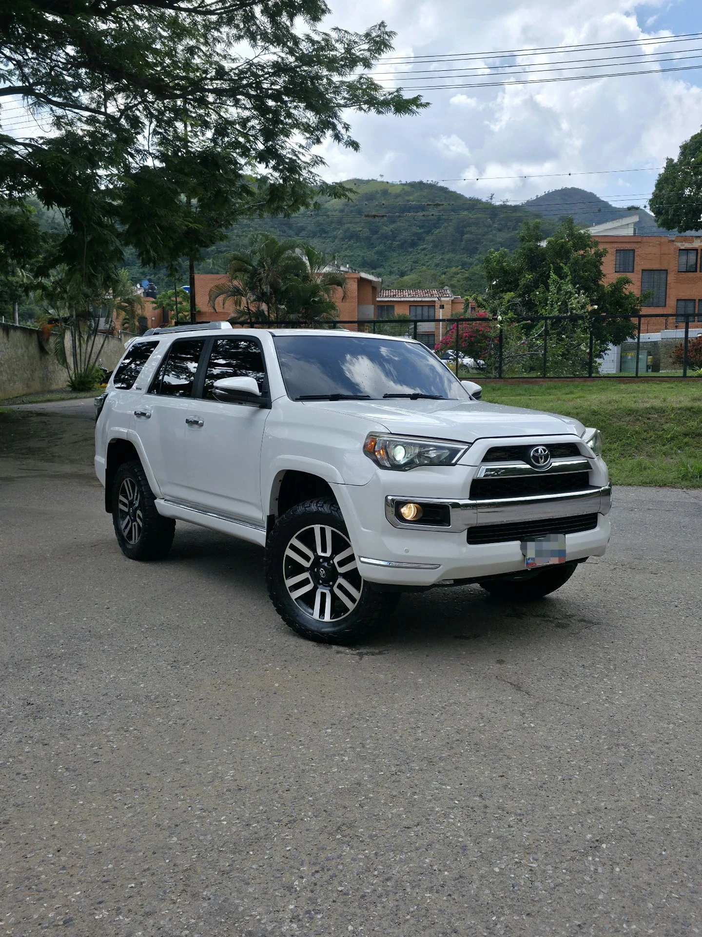 2016 Toyota 4Runner LIMITED — foto 2