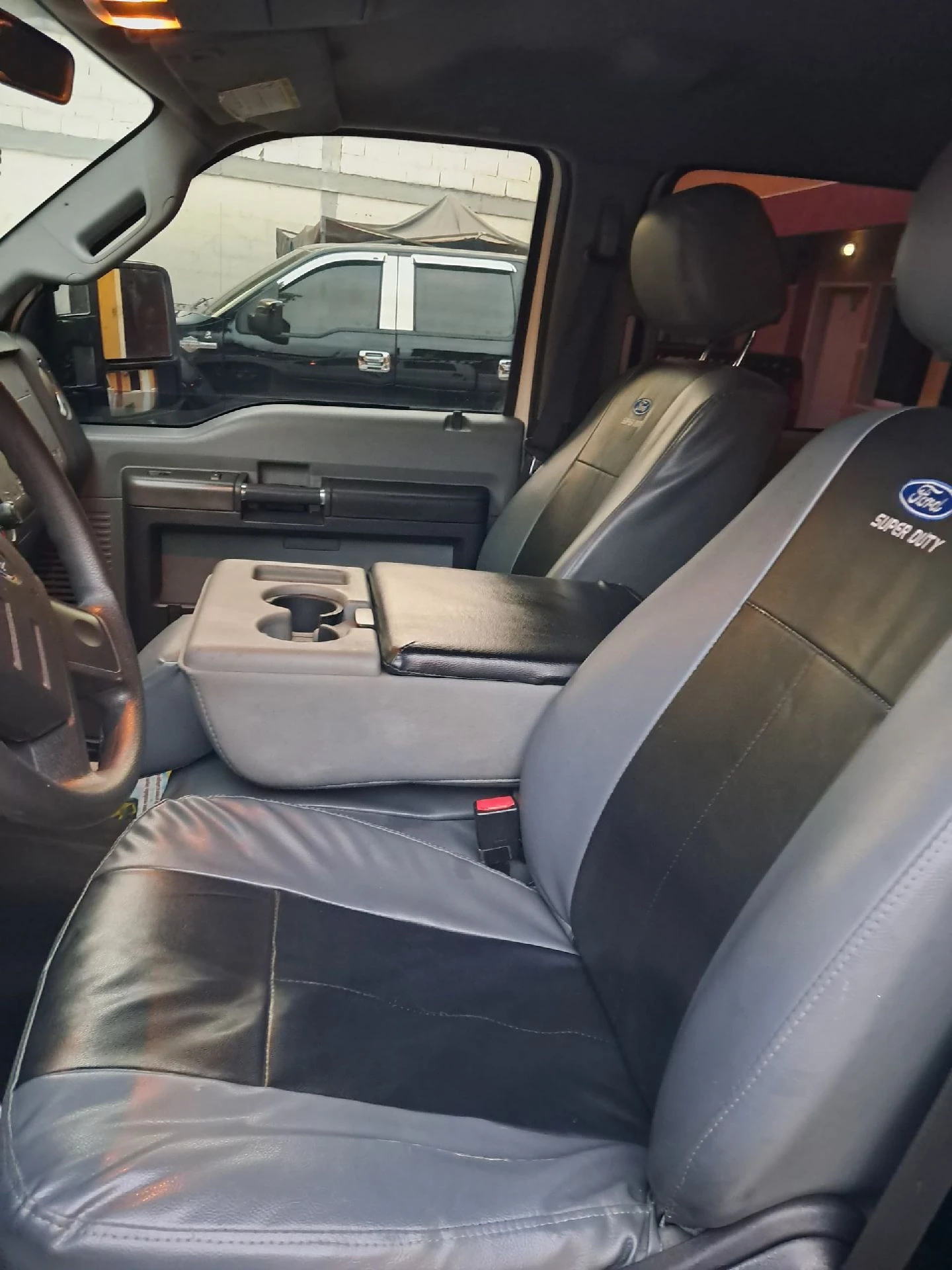 2011 Ford F-250 — foto 4