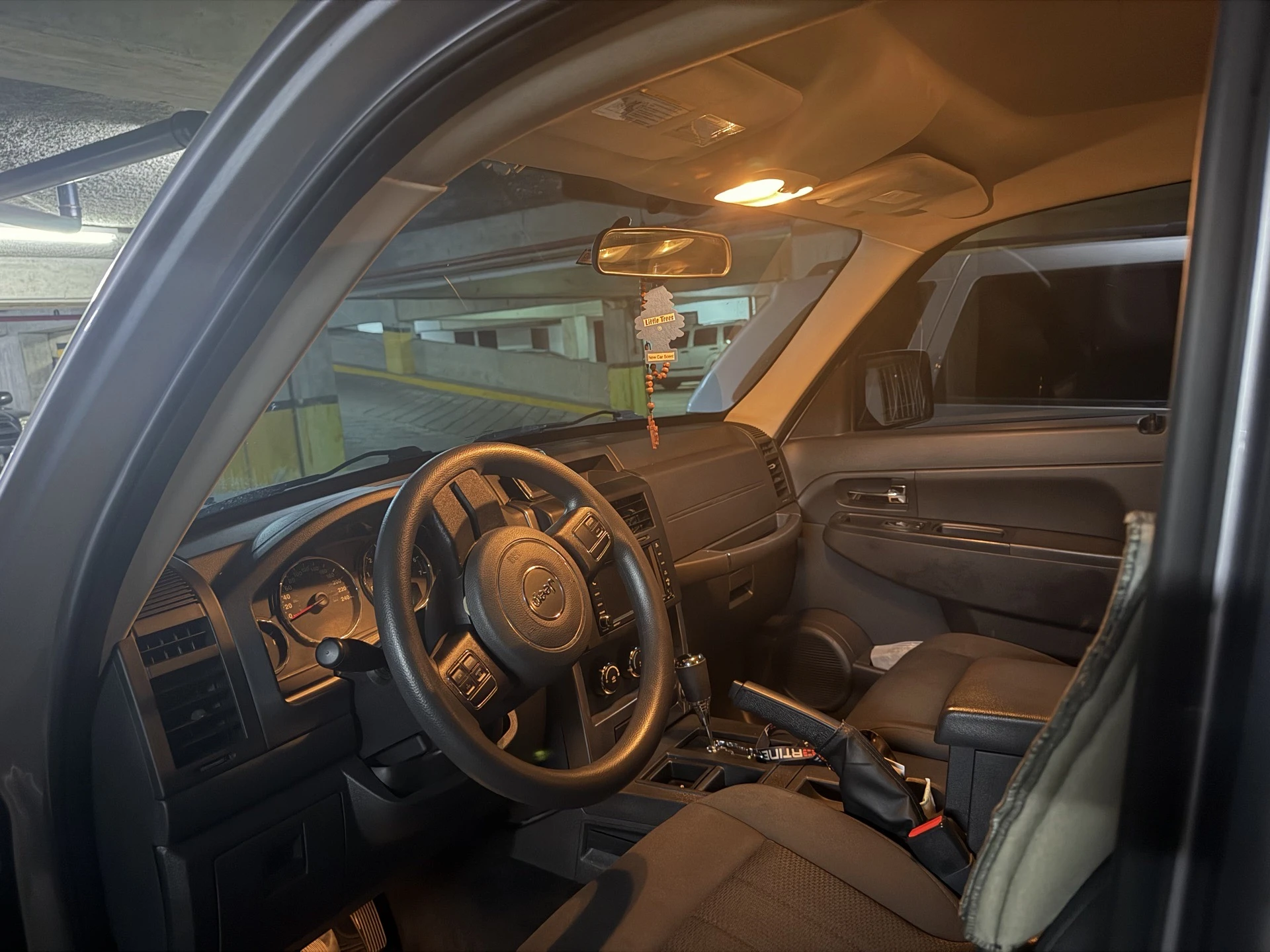 2014 Jeep Cherokee Sport KK — foto 3