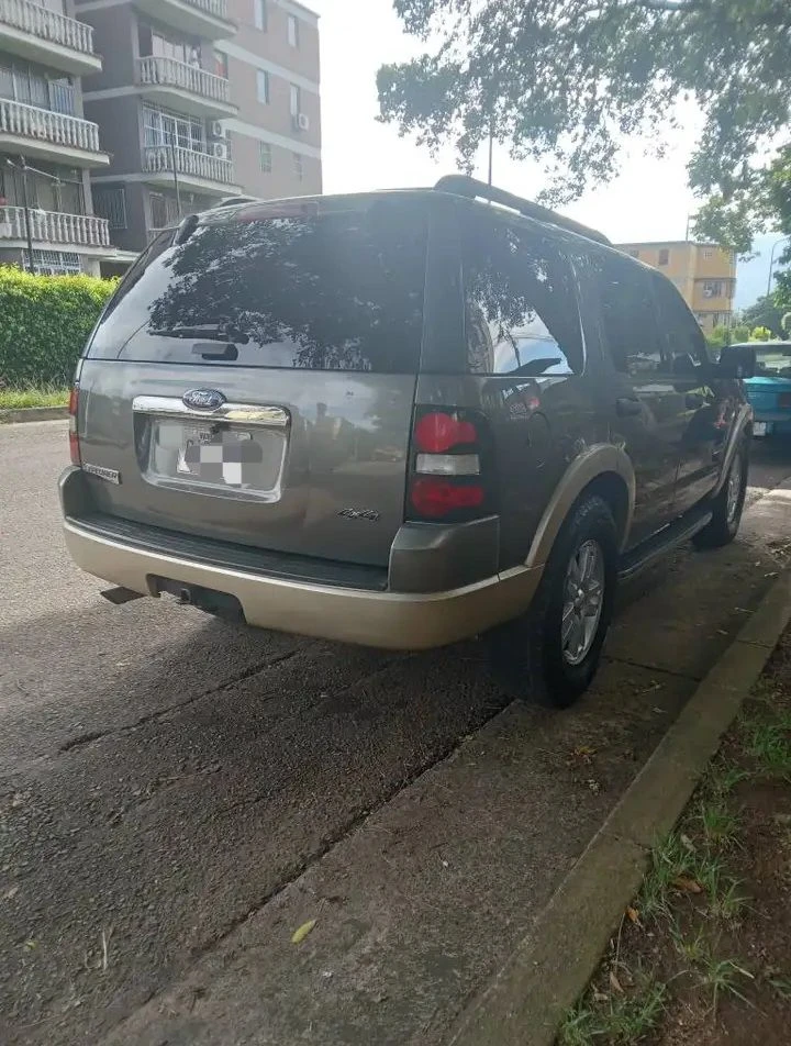 2009 Ford Explorer 4.6 3v — foto 14