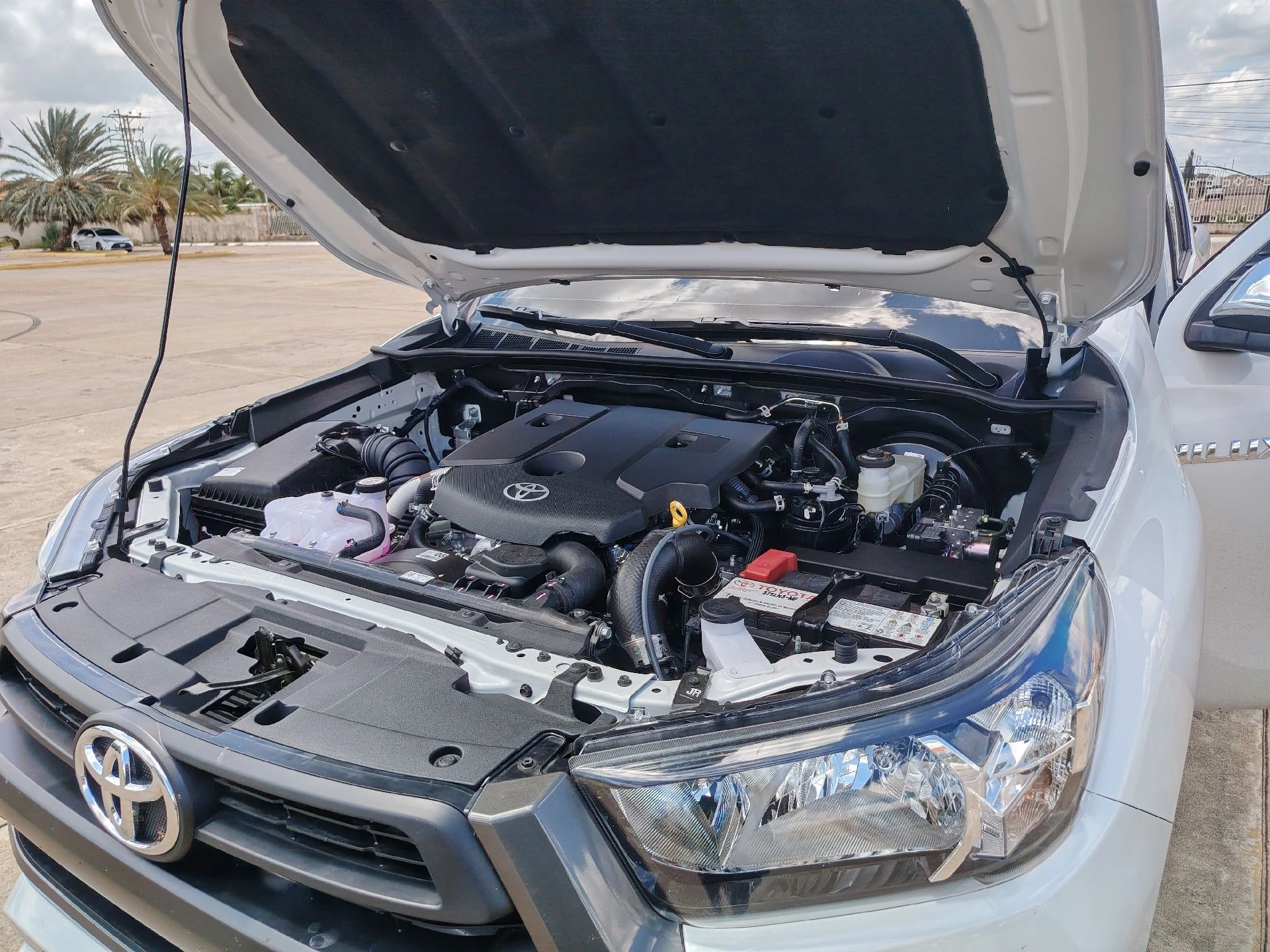 2027 Toyota Hilux 2.8 6AT 4x4 — foto 4