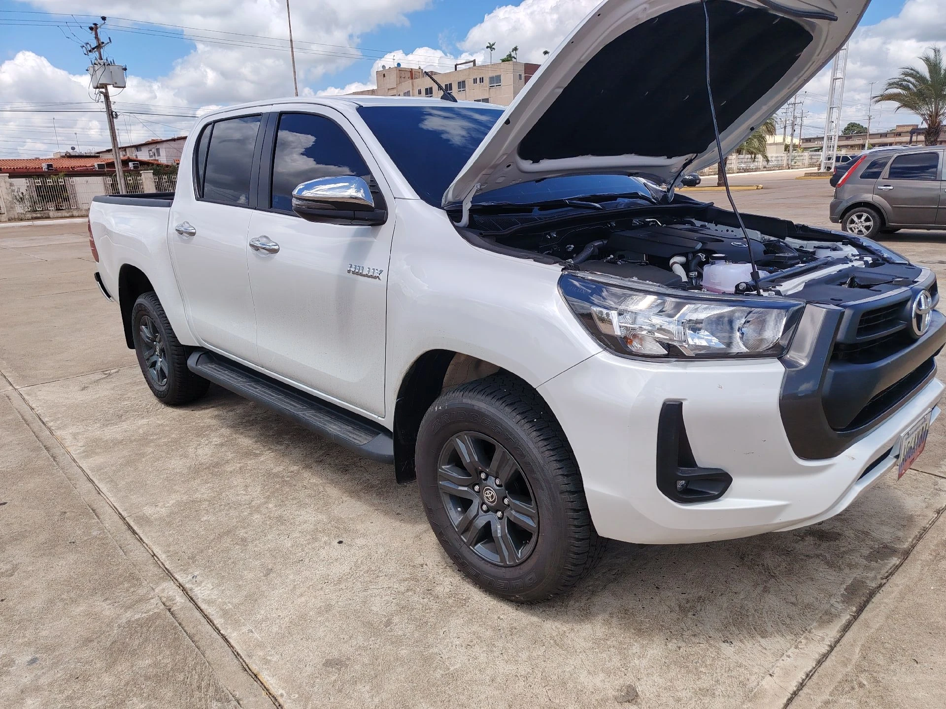 2027 Toyota Hilux 2.8 6AT 4x4 — foto 3