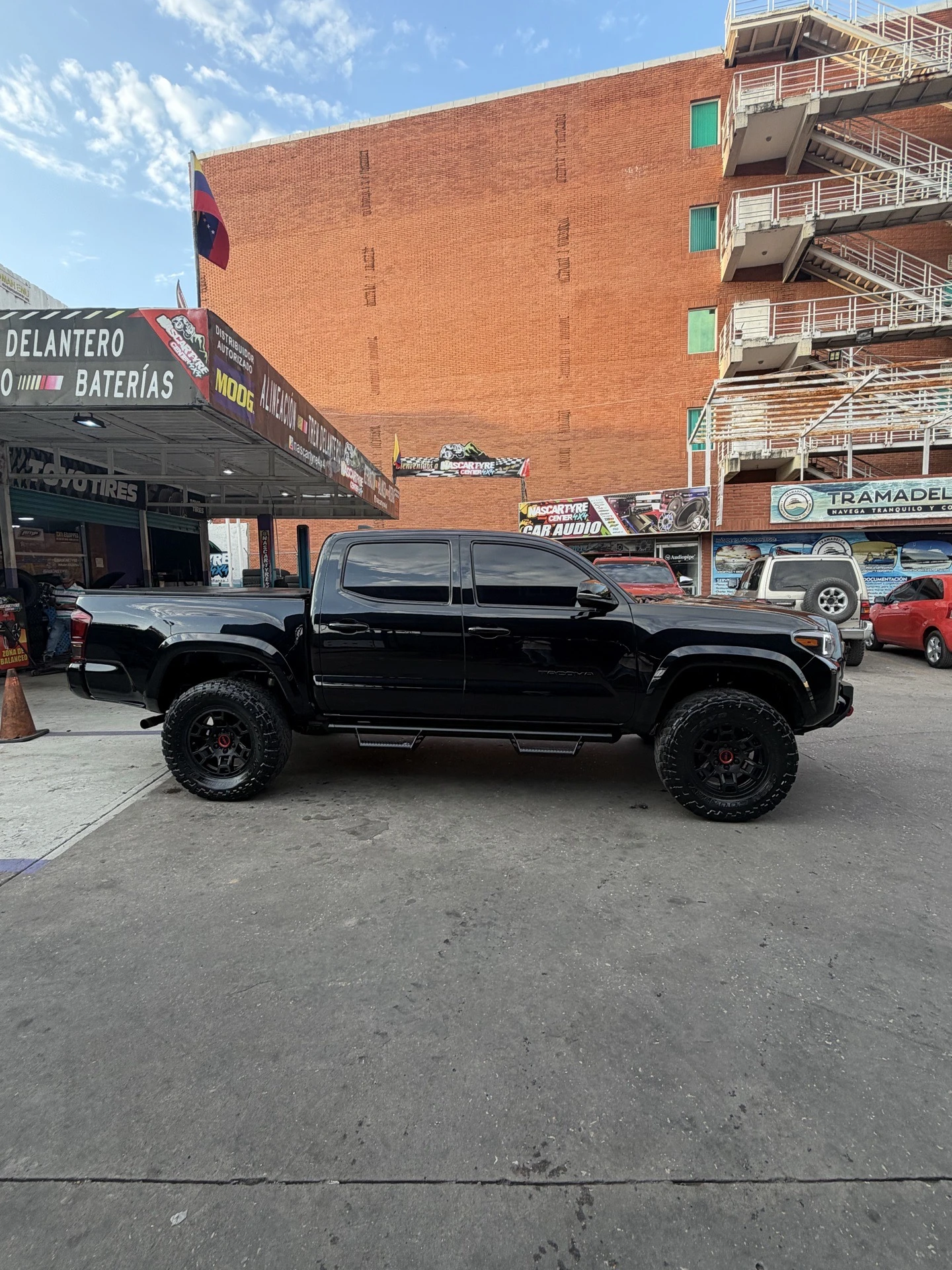 2016 Toyota Tacoma TRD SPORT 4X4 — foto 3