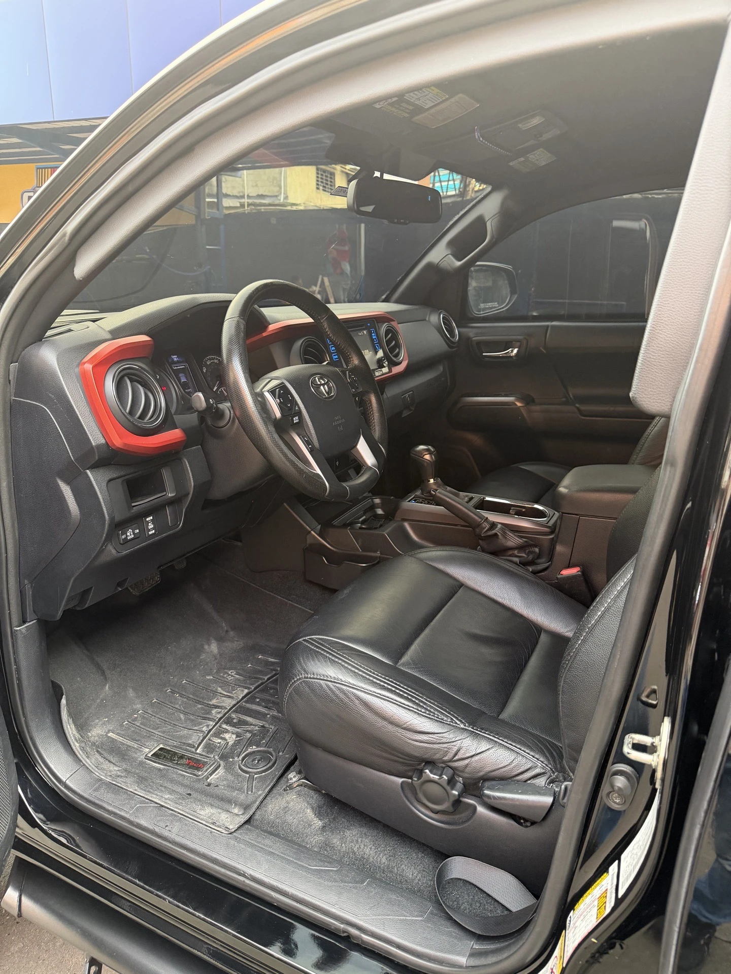 2016 Toyota Tacoma TRD SPORT 4X4 — foto 10