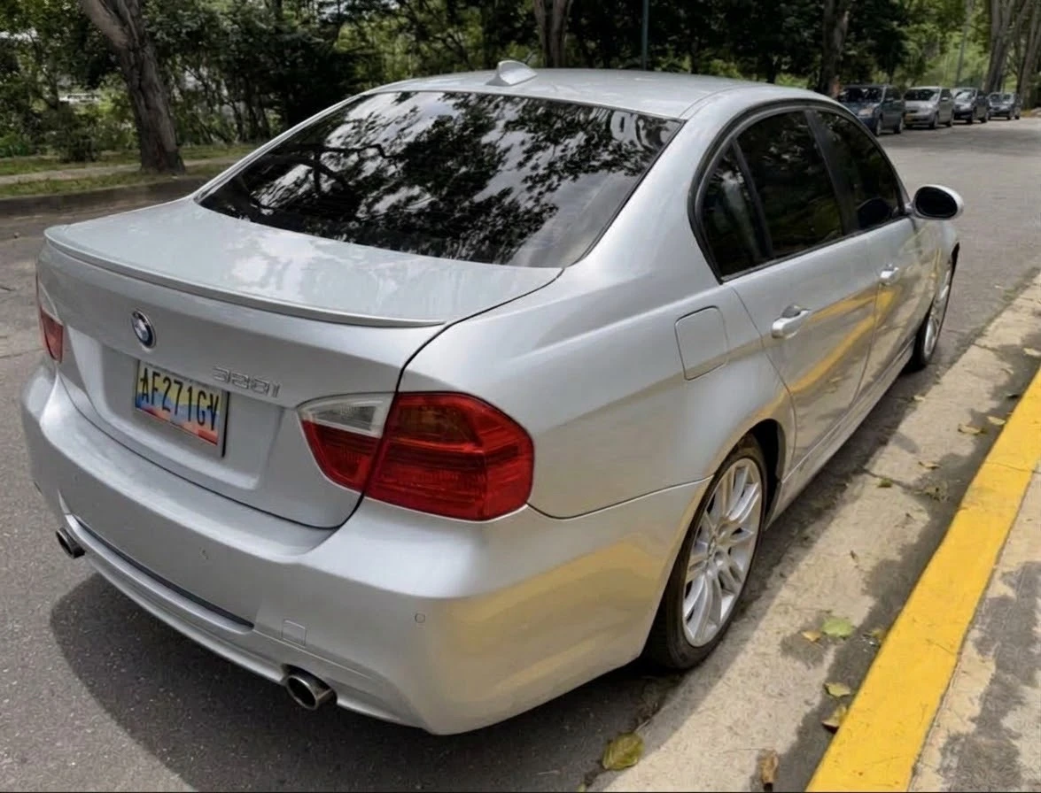 2006 BMW 330i Limousine — foto 4